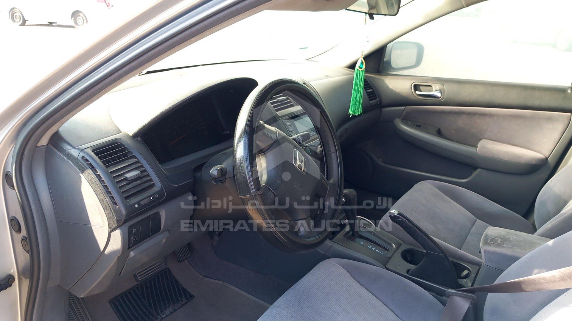 2004 HONDA ACCORD VIN: JHMCM56554C413780