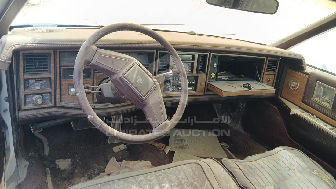 Cadillac - Scrap without document — Full Dashboard View — Photo 15