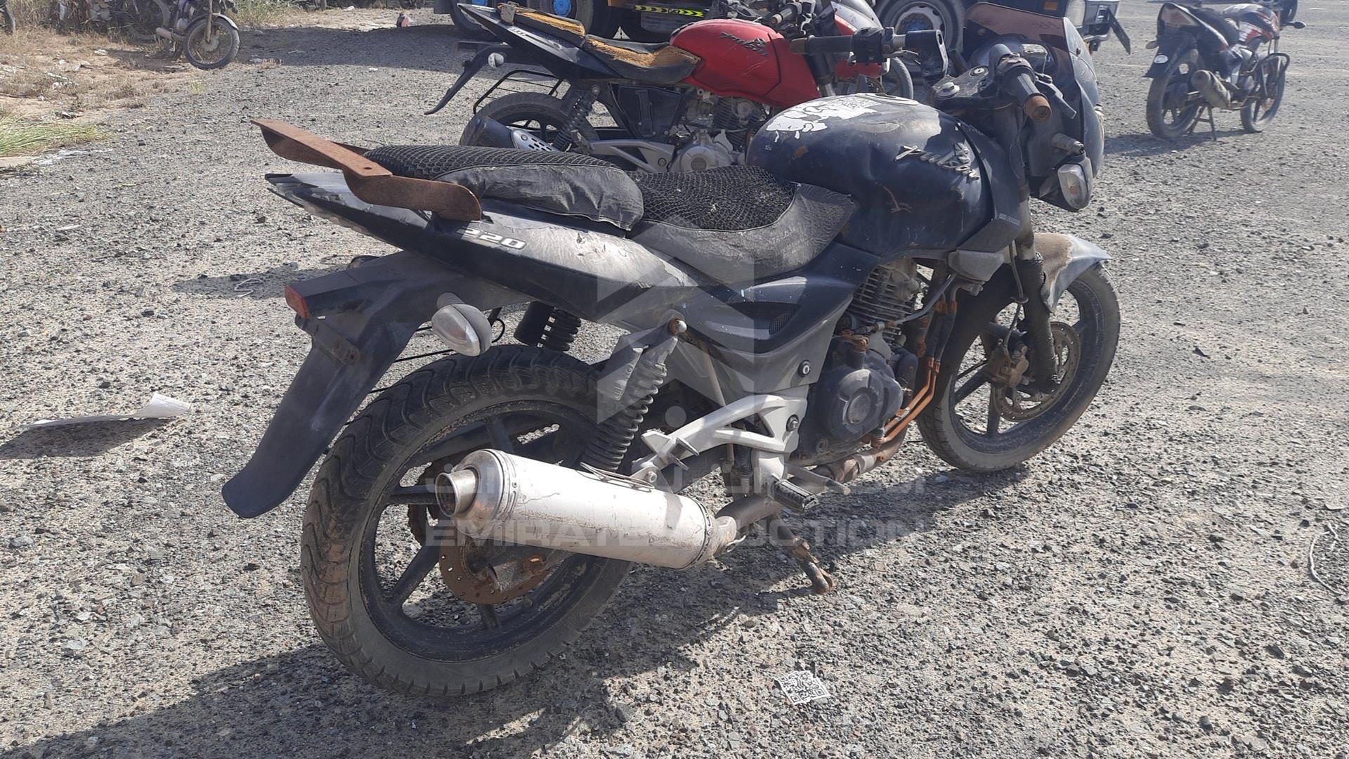 2011 BAJAJ PULSAR VIN: MD2DHDKZZUCB18800