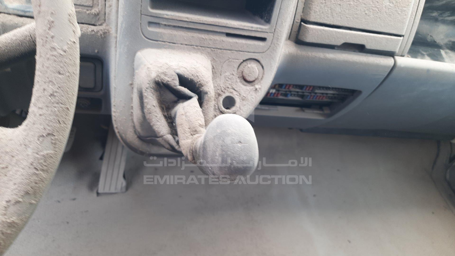2005 MITSUBISHI CANTER VIN: JL6BCE6JX5K014777