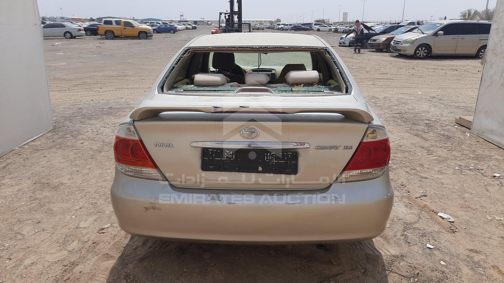 2005 TOYOTA CAMRY VIN: 4T1BE32K95U074720