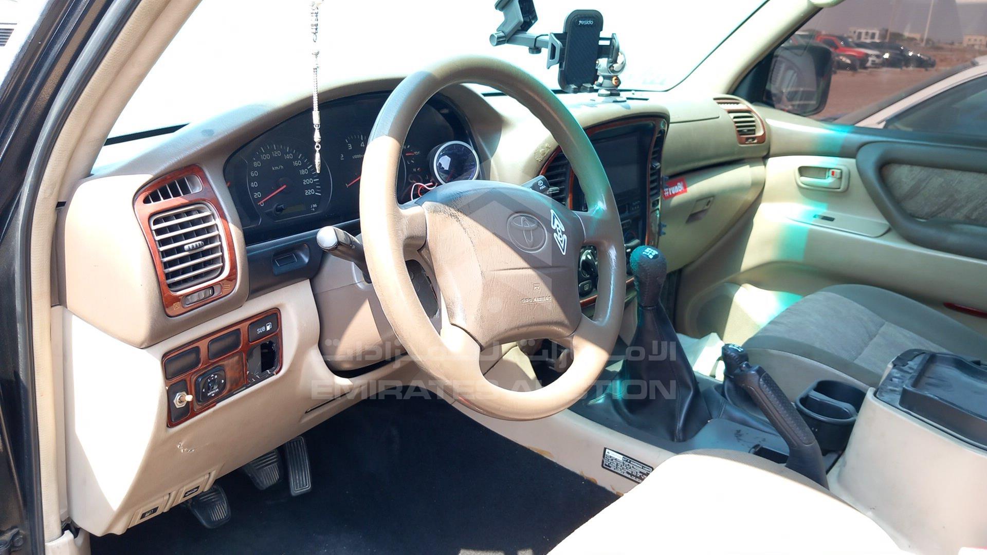 2002 TOYOTA LAND CRUISER VIN: JTEHJ09J425051384