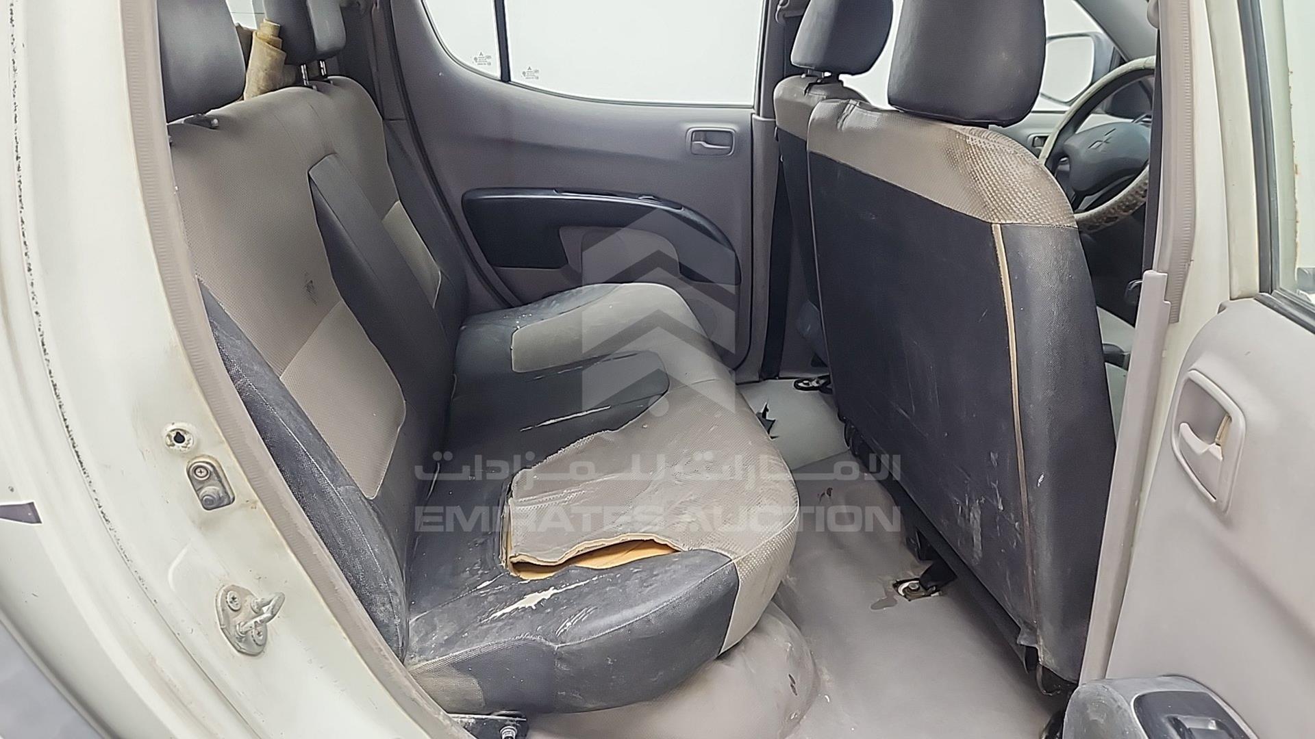 2008 MITSUBISHI L 200 VIN: MMBJNKA508D056267