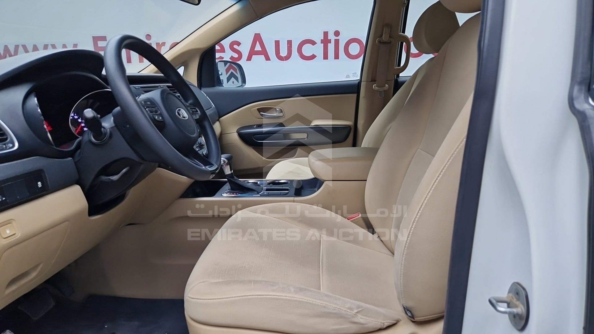 2019 KIA CARNIVAL VIN: KNAMB8121K6545261
