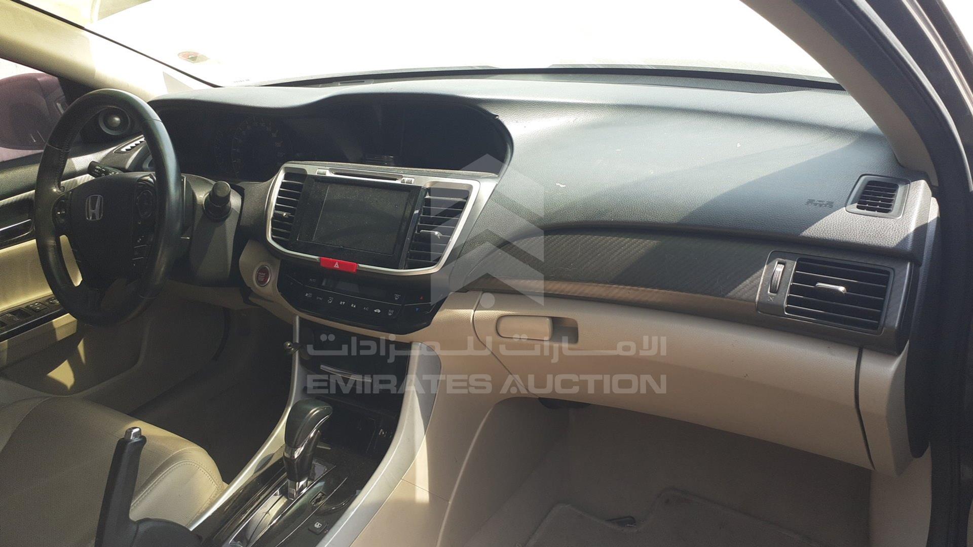 2017 HONDA ACCORD VIN: 1HGCR3695HA600918