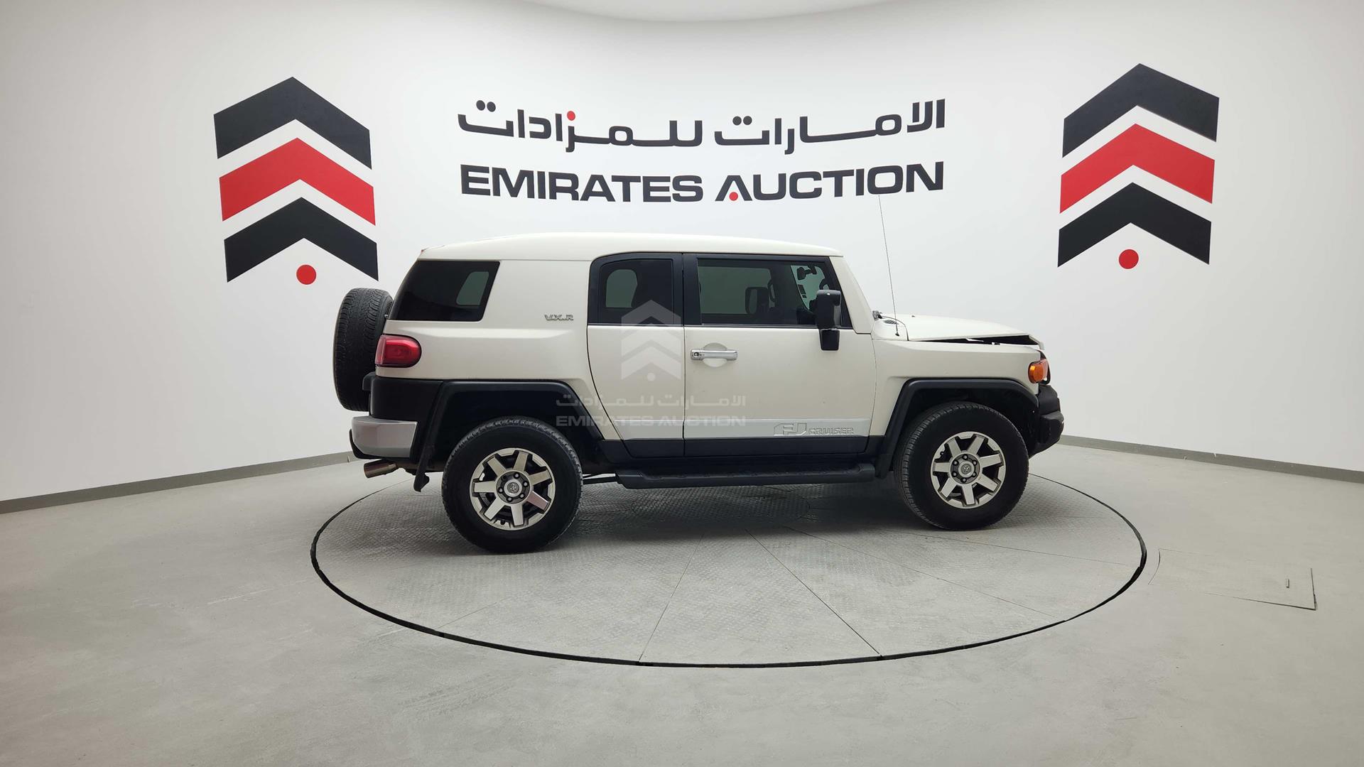 2014 TOYOTA FJ CRUISER VIN: JTEBU11F6EK199441