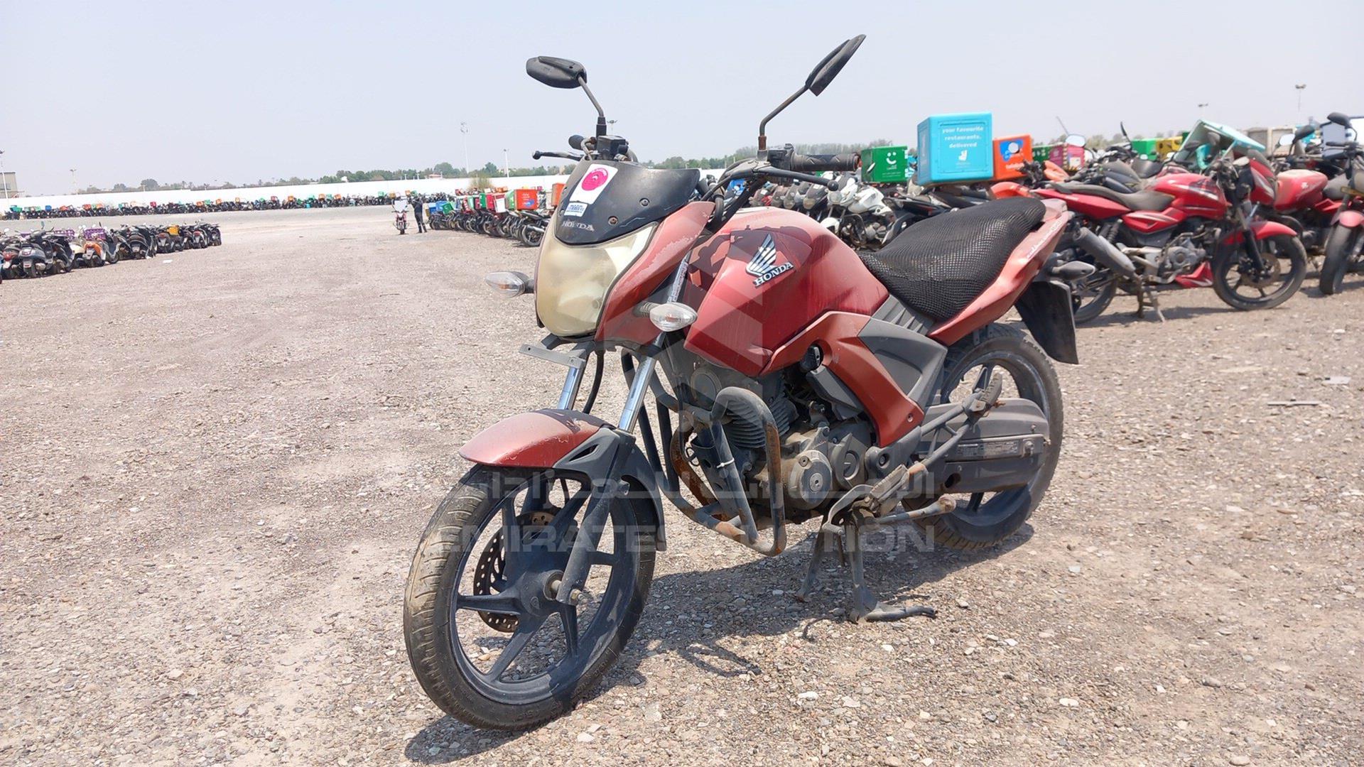 2016 HONDA UNICORN VIN: ME4KC204DG8005190