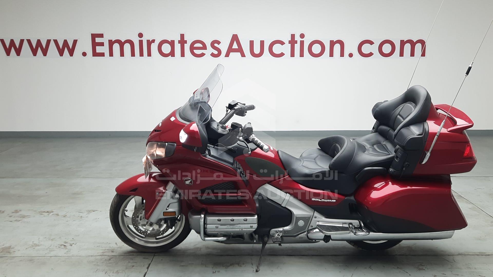 2016 HONDA GL 1800 VIN: JH2SC68G3GK401326