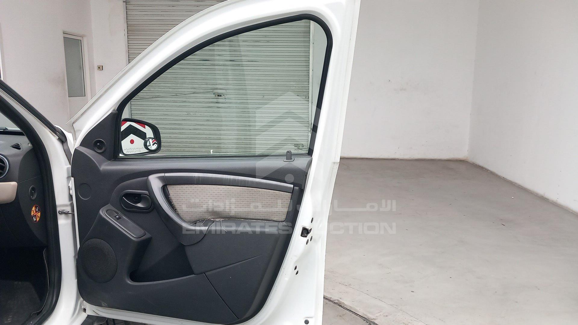 2018 RENAULT DUSTER VIN: VF1HSRGJXJH573389