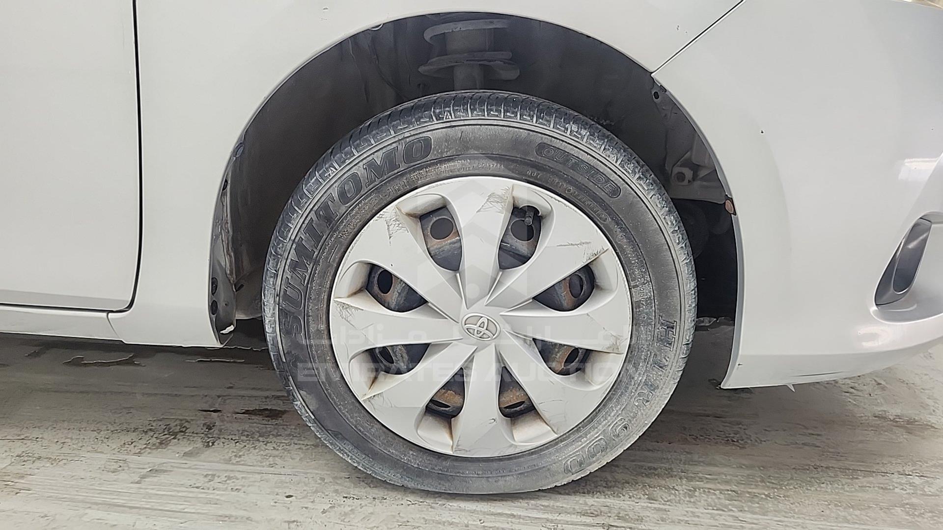 2015 TOYOTA YARIS VIN: MHFBT9F36F6036632