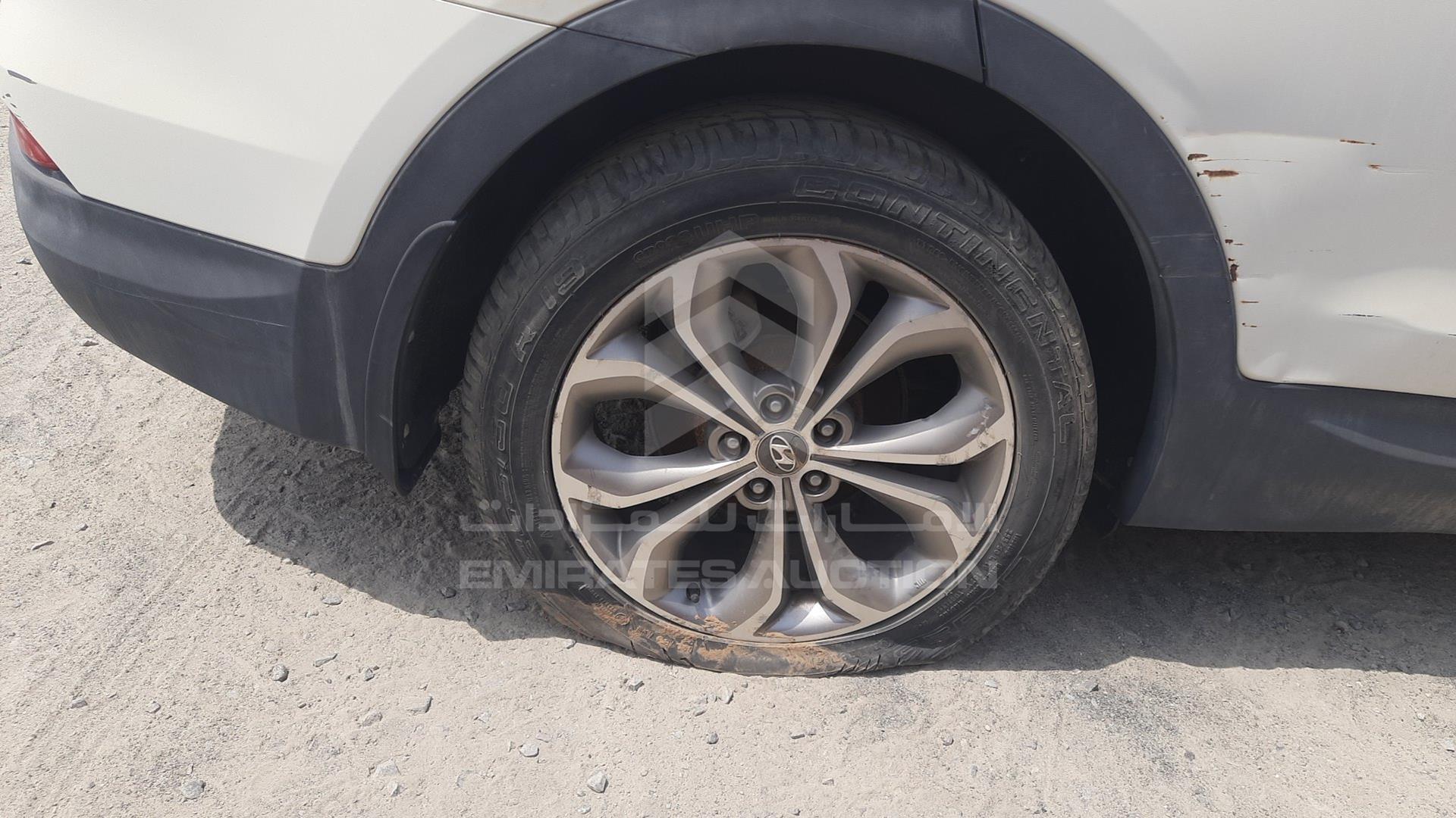 2014 HYUNDAI SANTA FE VIN: KMHSU81E4DU073033