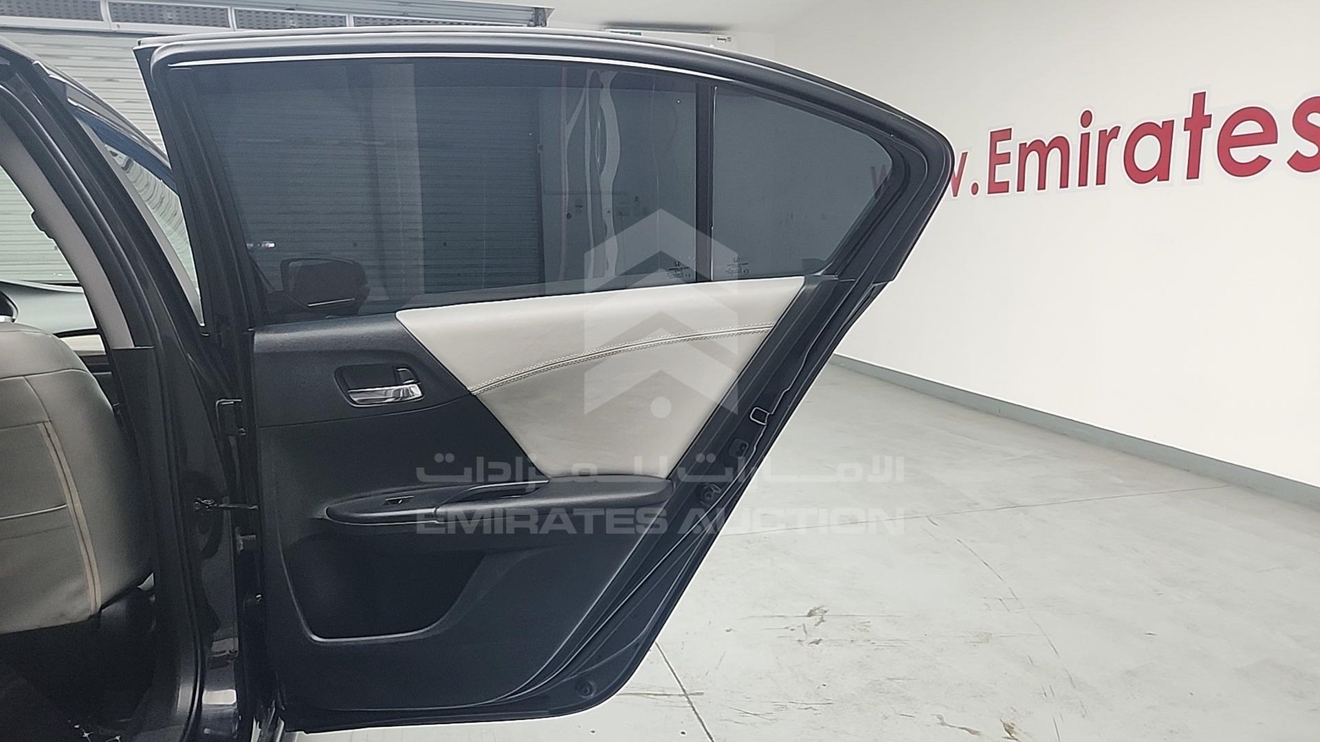 2017 HONDA ACCORD VIN: 1HGCR2F78HA053300