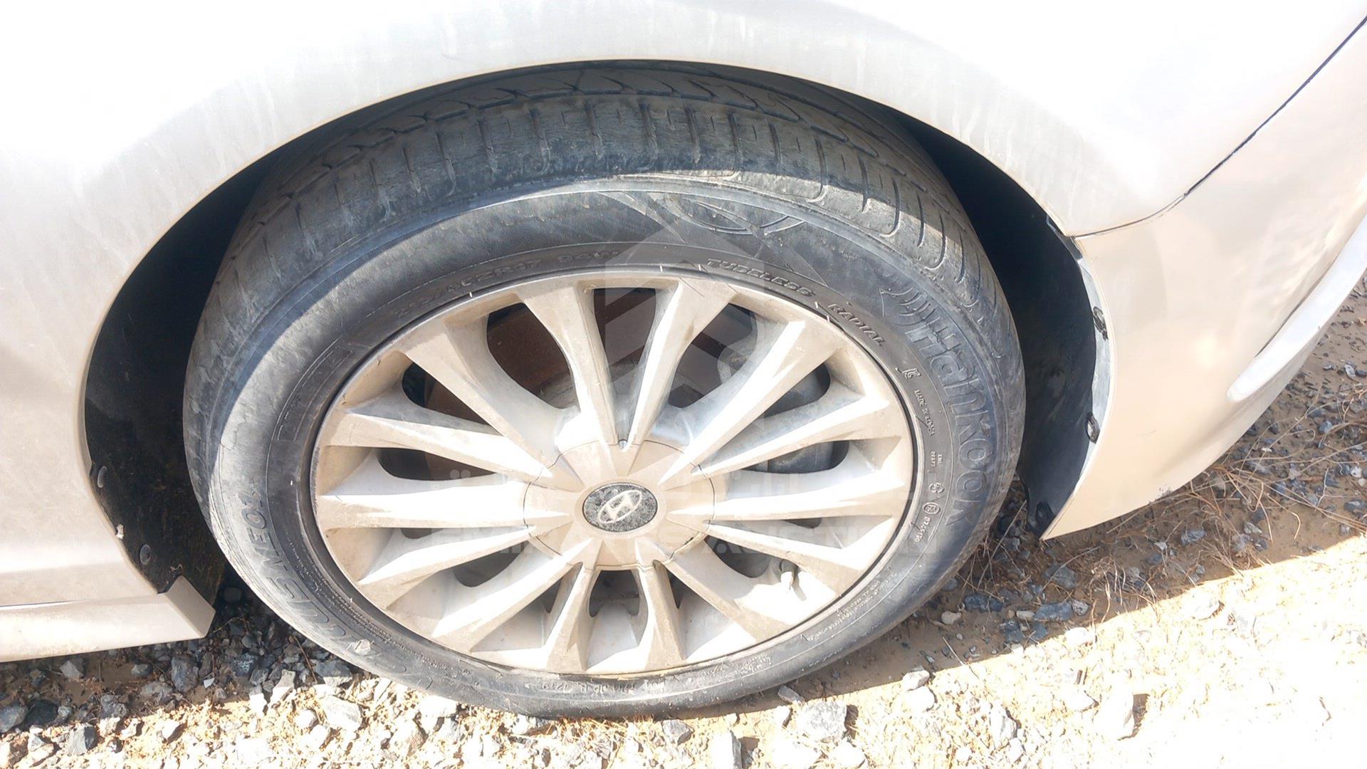 2015 HYUNDAI SONATA VIN: 5NPE34AFXFH071127