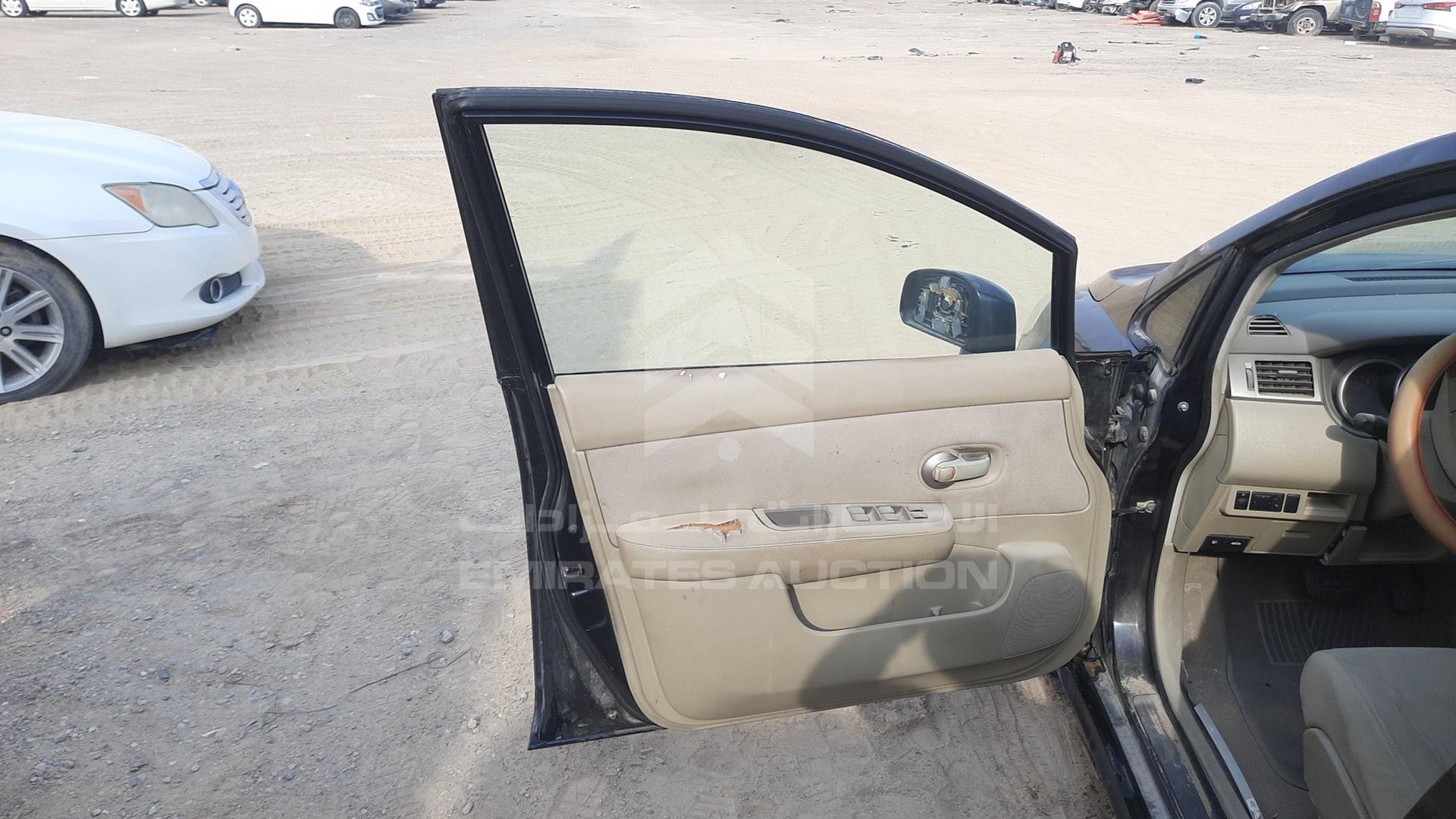 2007 NISSAN TIIDA VIN: JN1CC13C07T005338