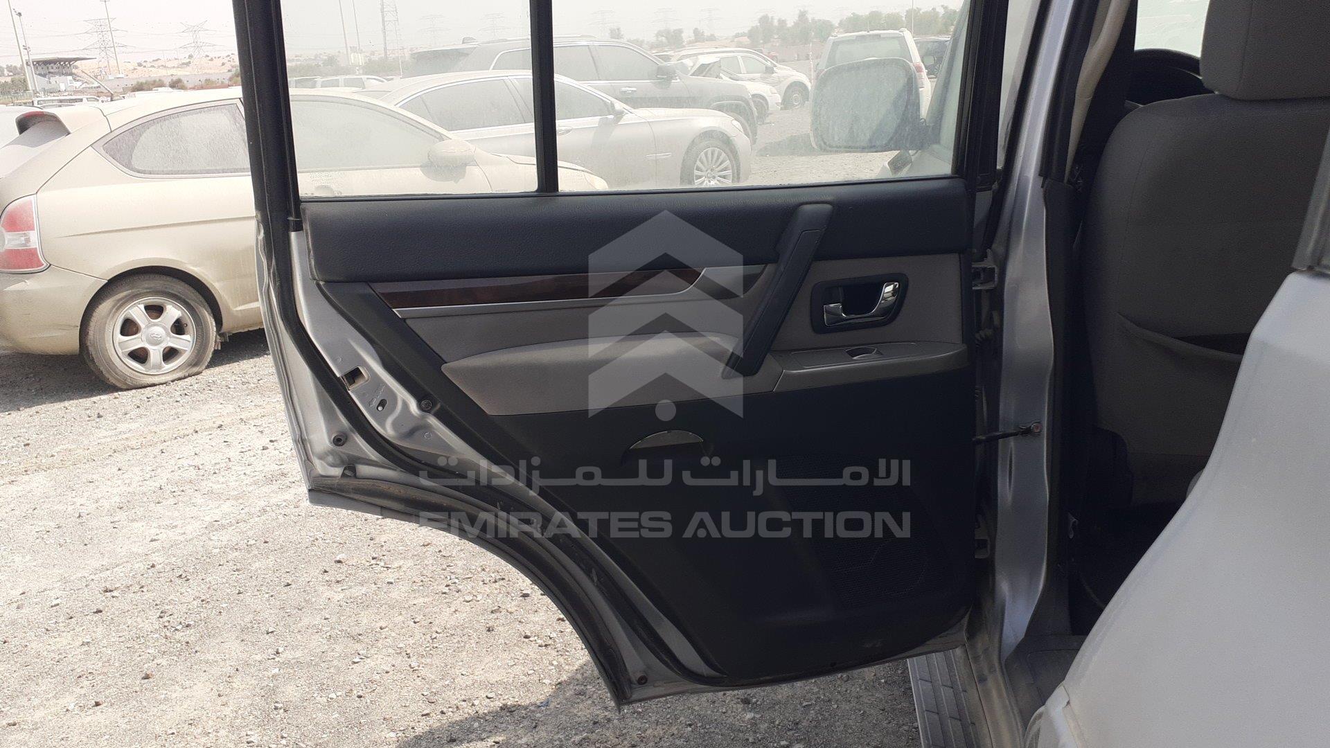 JMYLRV95WDJ705597 - 2013 Mitsubishi Pajero - #417301