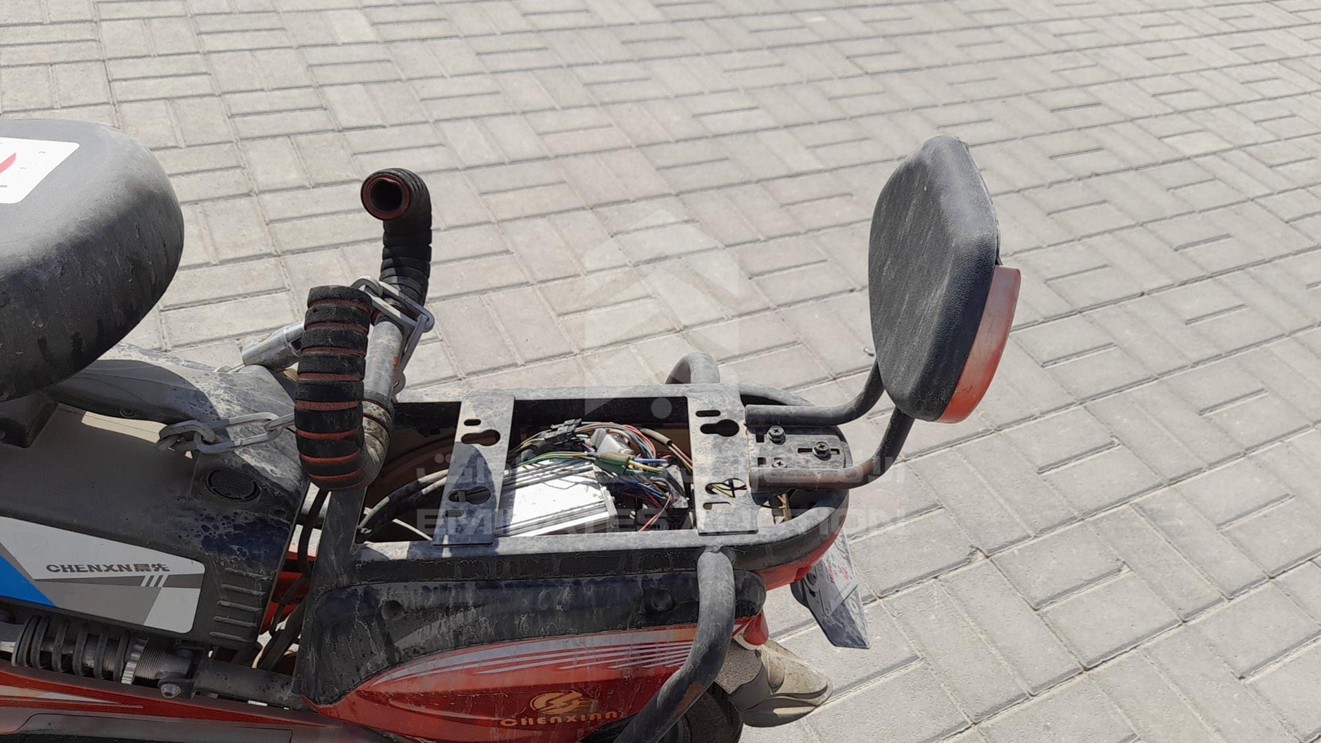0 ELECTRIC SCOOTER --- VIN: 48V350W2310800489
