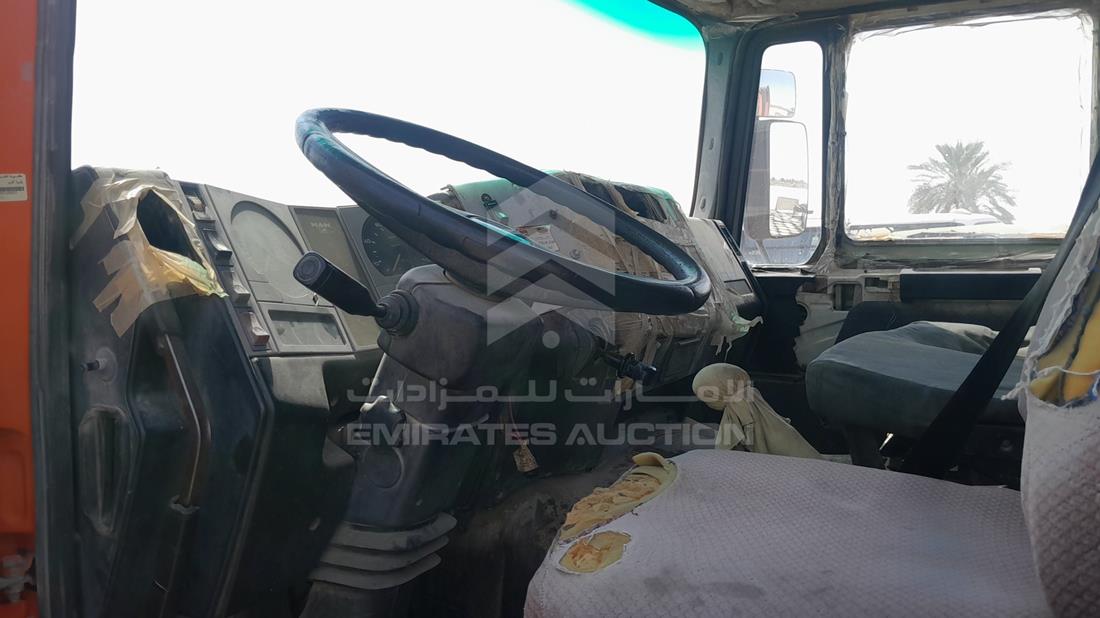 مان 373 2001 — زاوية واجهة السائق الأمامية اليسرى — صورة 11