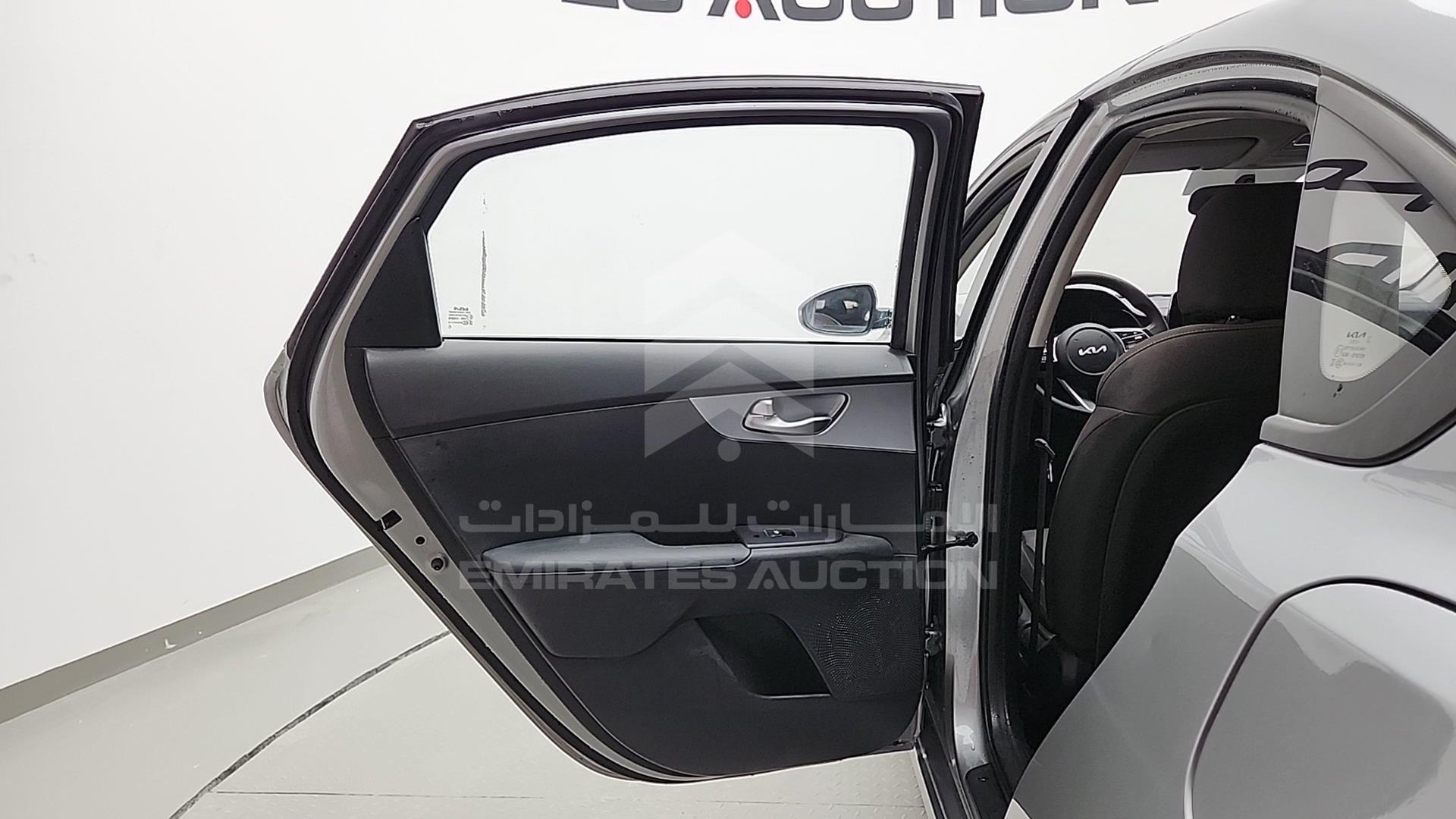 2022 KIA CERATO VIN: KNAF24164N5937357