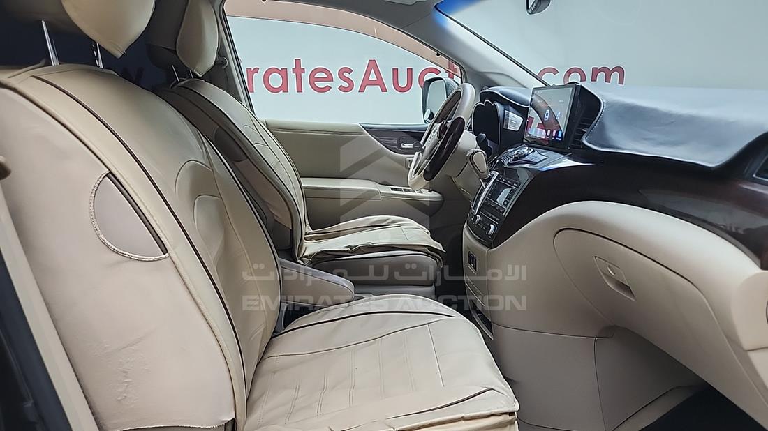 2011 Nissan Quest — Front Right Passenger Seat View — Photo 29