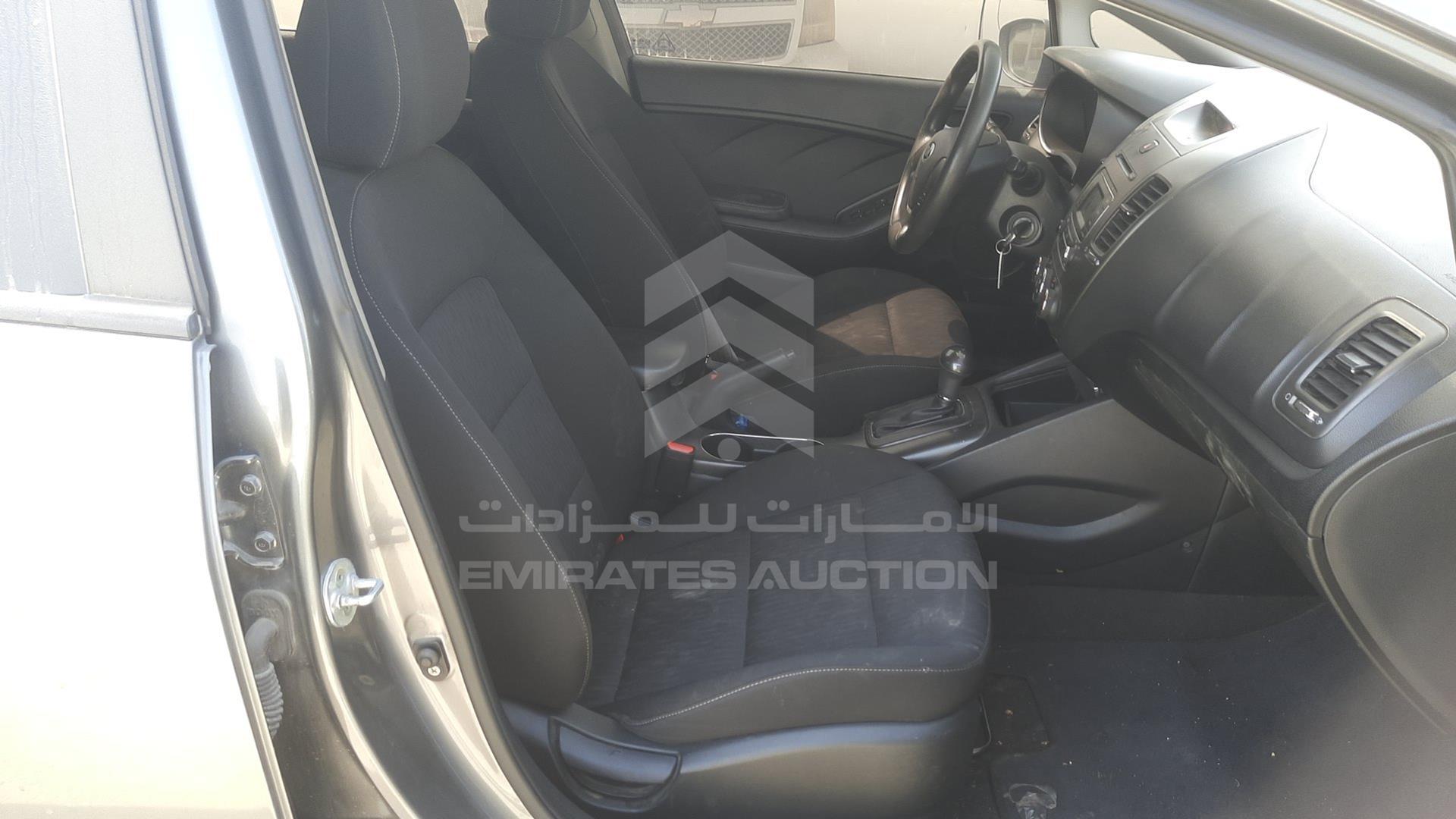 2016 KIA CERATO VIN: KNAFK4170G5553894