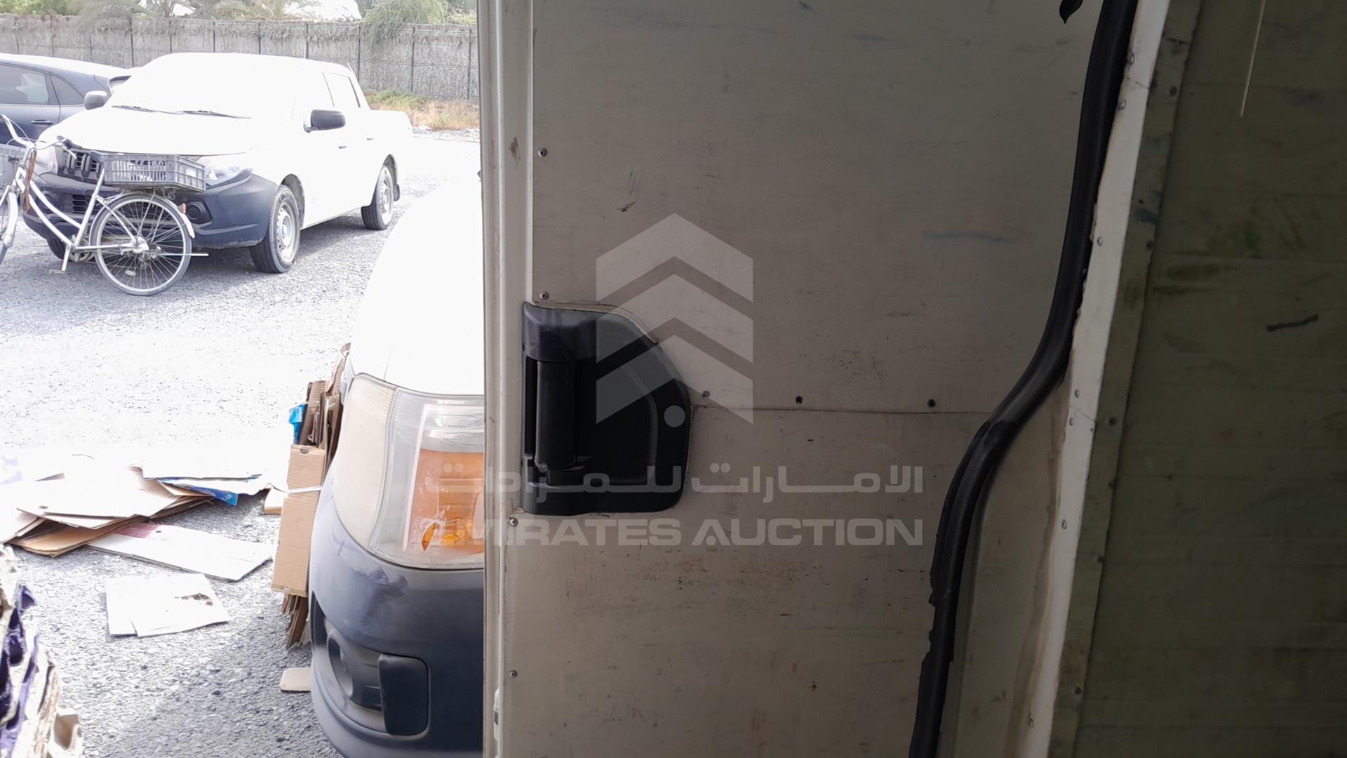 2011 TOYOTA HIACE VIN: JTFHX02P0B0055986