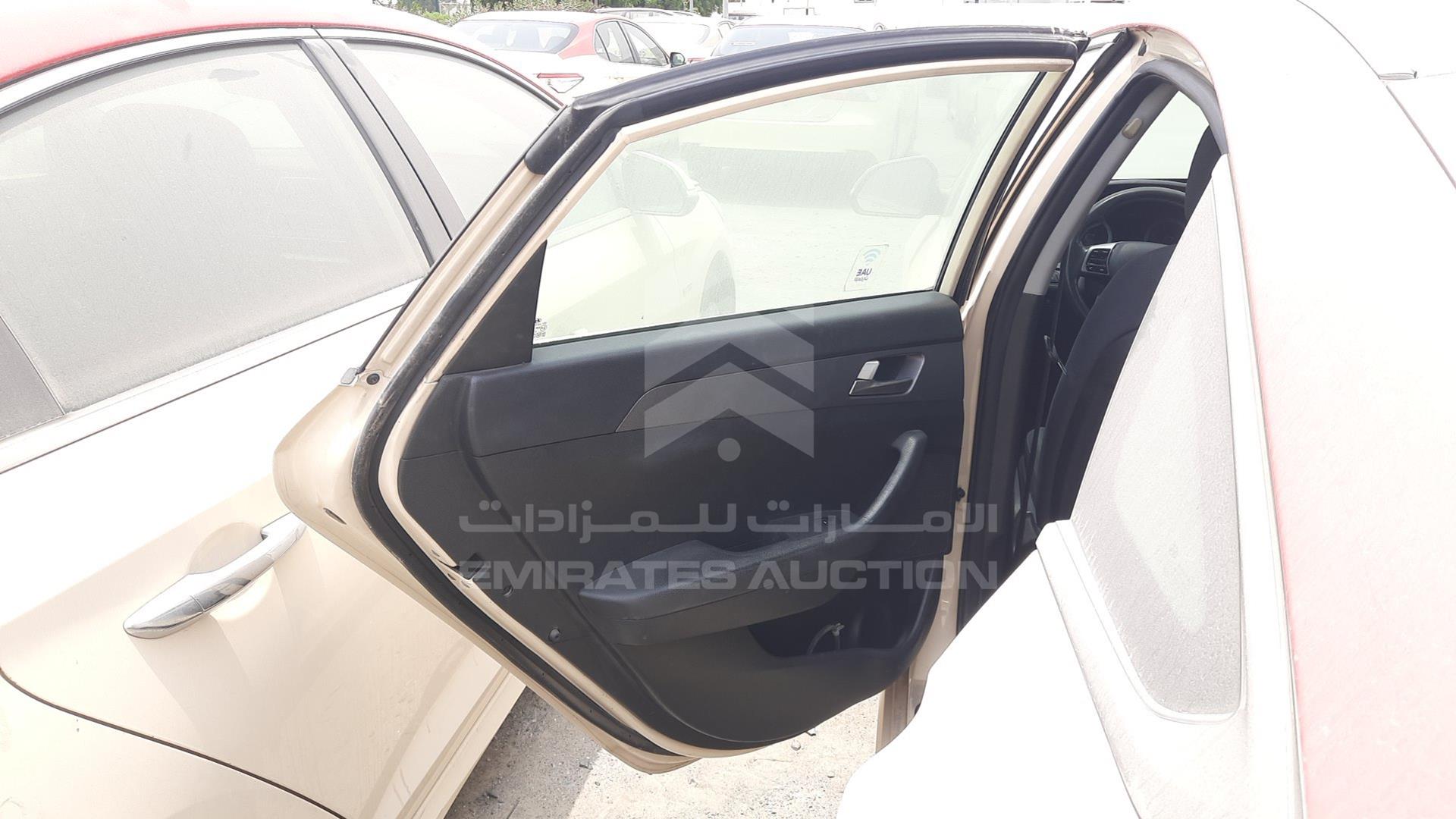 2019 HYUNDAI SONATA VIN: KMHE24138KA092953