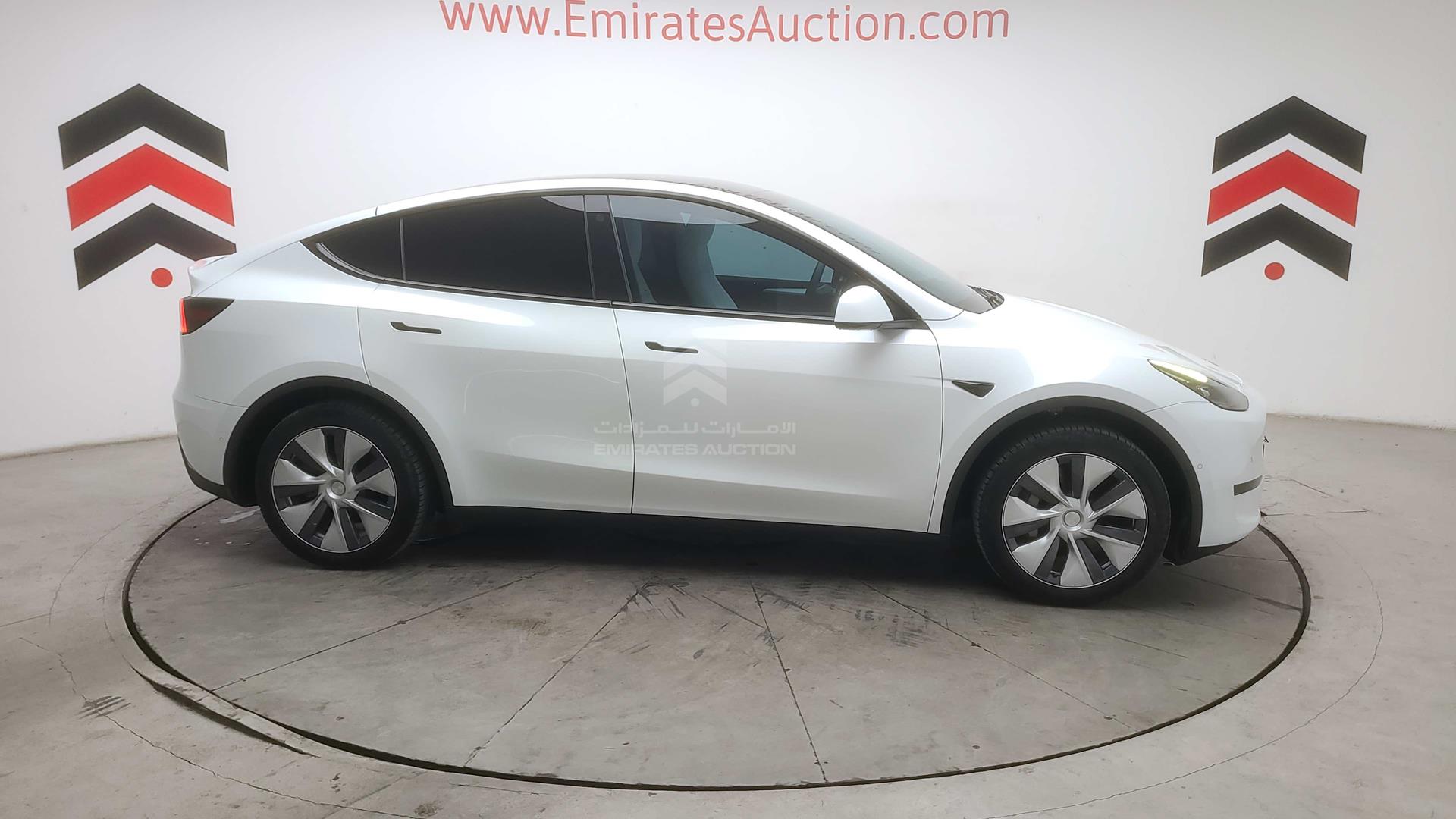 2023 TESLA MODEL Y VIN: LRWYGCFS1NC571914