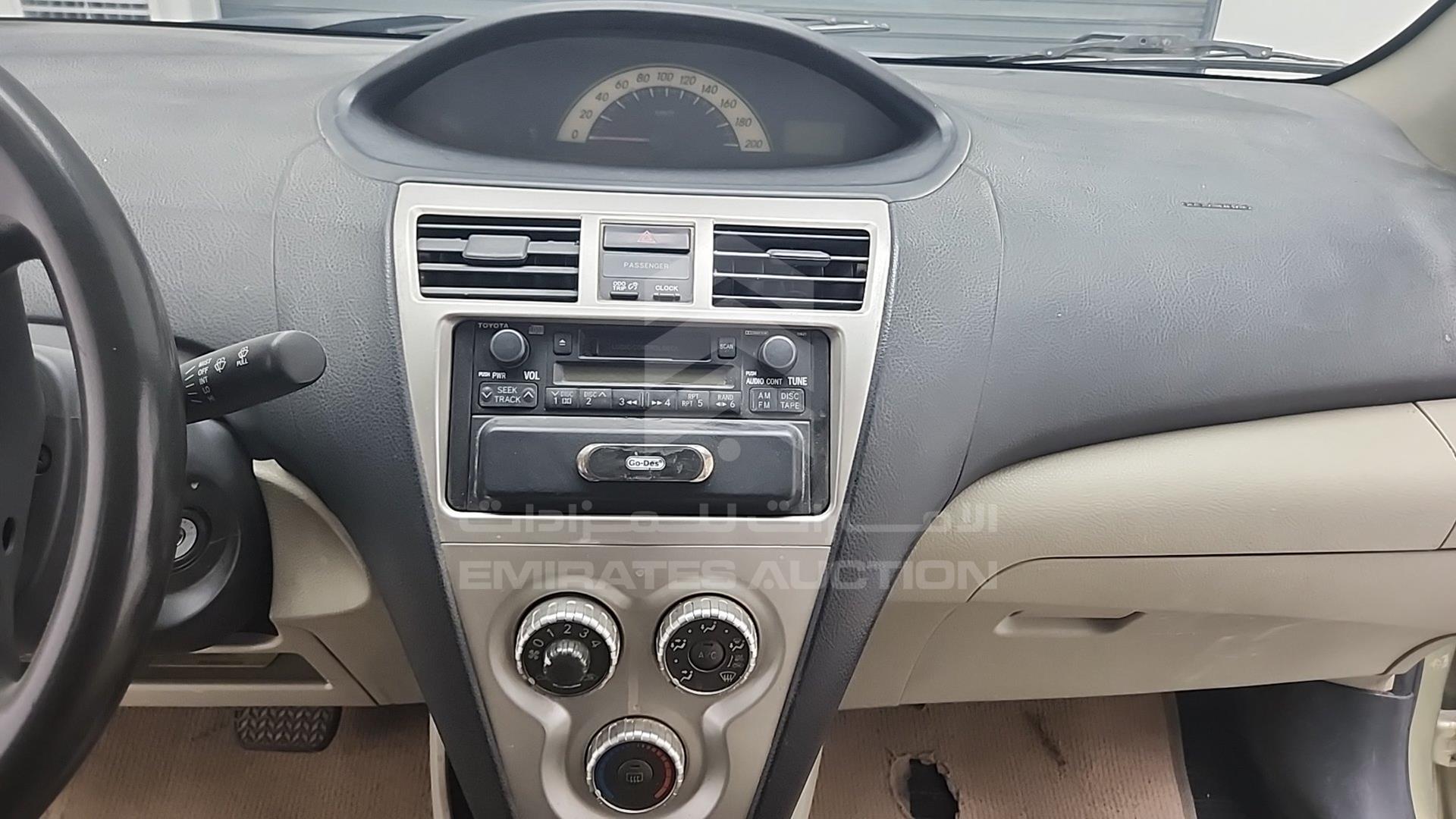2008 TOYOTA YARIS VIN: JTDBW923681100533