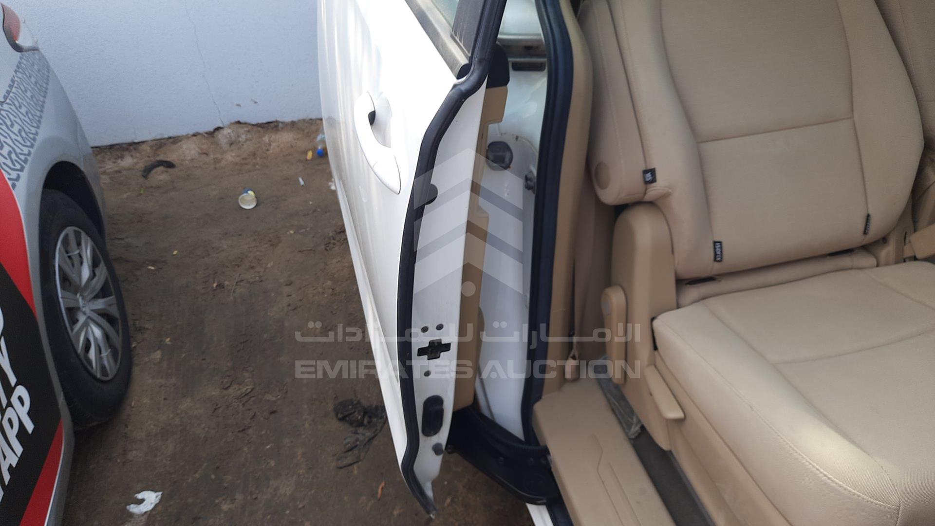 2020 KIA CARNIVAL VIN: KNAMB8125L6645493