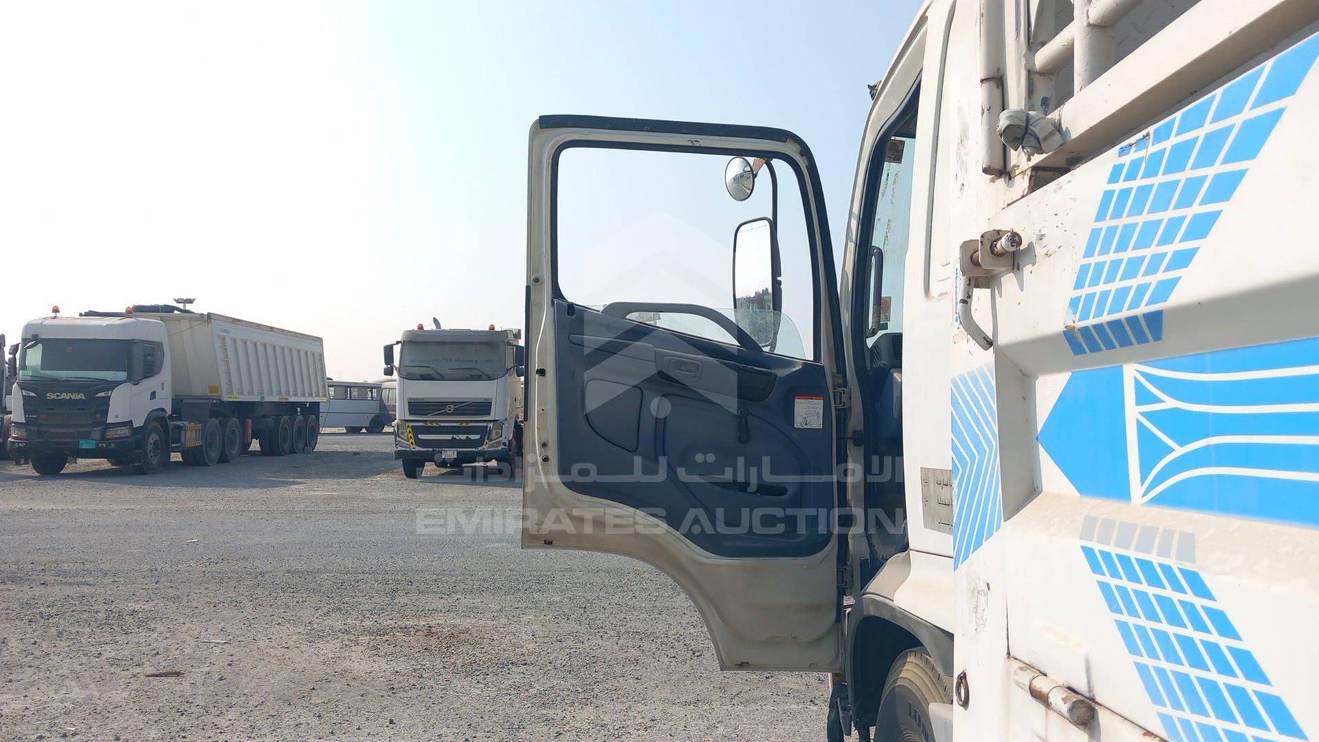 2003 HINO FG VIN: JHDFG1JP231S10071