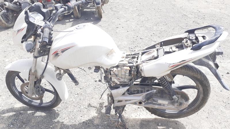 VIN: MB8NG49A5G8100282 Auction: EmiratesAuction Lot: 406993 VIN: MB8NG49A5G8100282 Suzuki Motorbike 2016 WHITE Photo 14