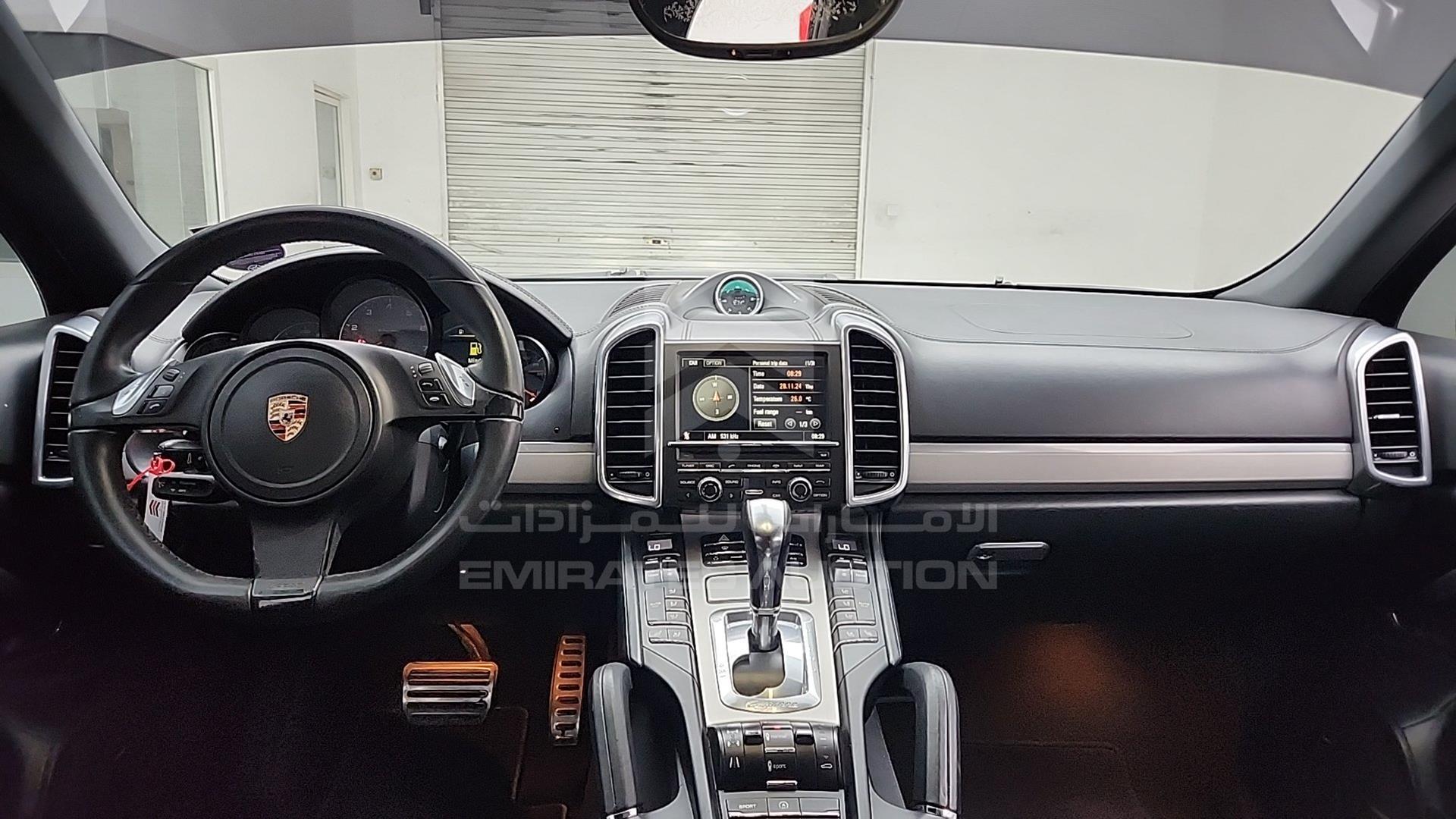 2012 PORSCHE CAYENNE S VIN: WP1ZZZ92ZCLA44383