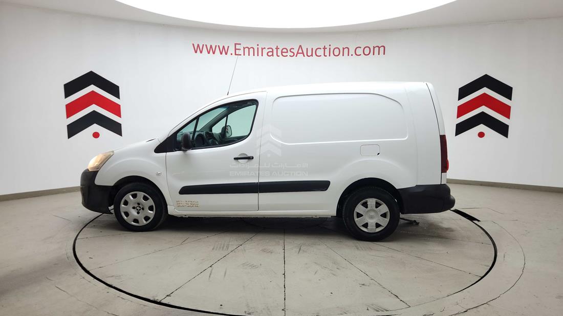 2019 Peugeot Partner — Left Full View — Photo 35