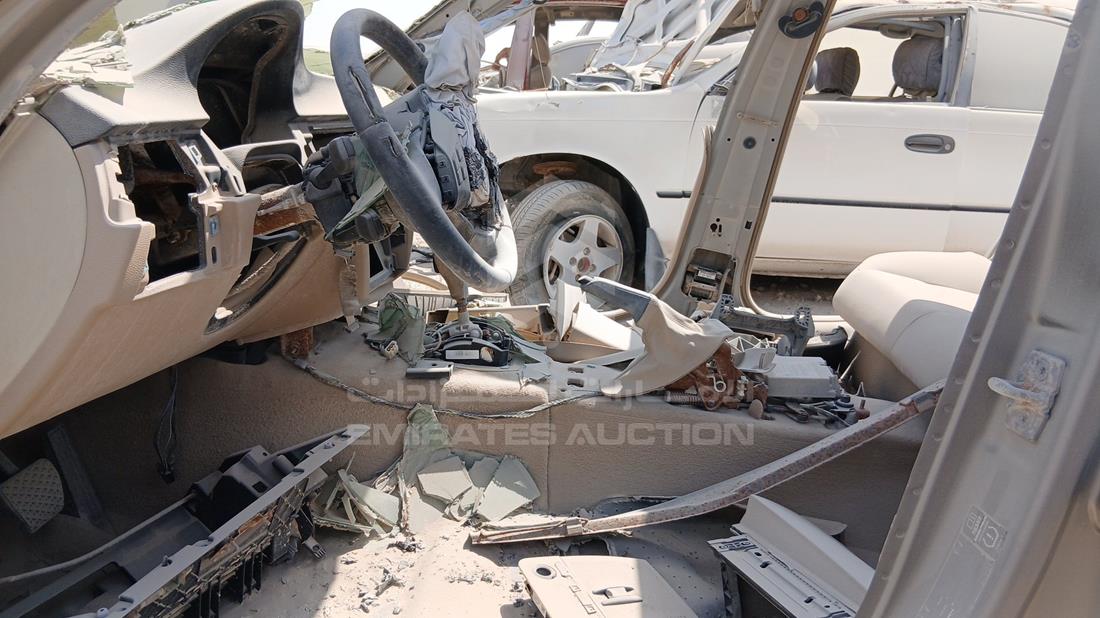 بي ام دبليو 316 2012 — زاوية السائق الأمامية اليسرى — صورة 12
