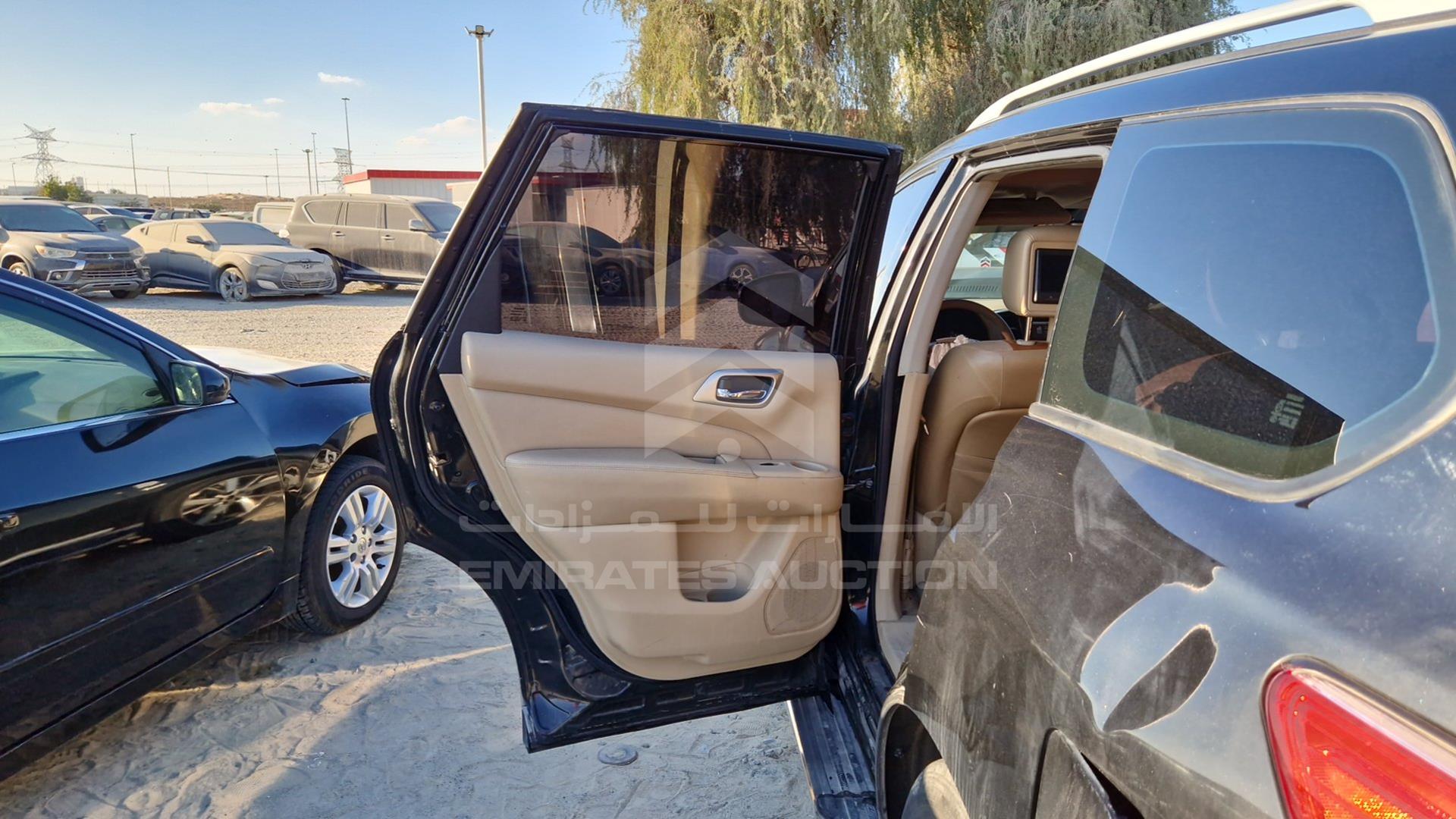2015 NISSAN PATHFINDER VIN: 5N1AR2MM1FC615291