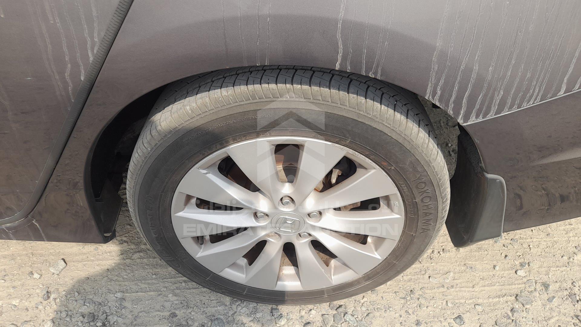 2015 HONDA ACCORD VIN: 1HGCR2F72FA168973