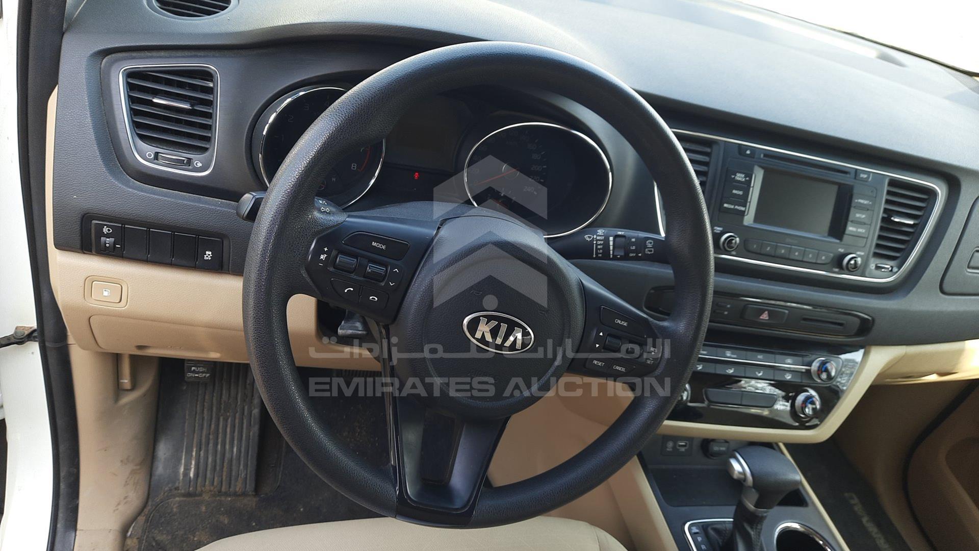 2020 KIA CARNIVAL VIN: KNAMB8126L6638052