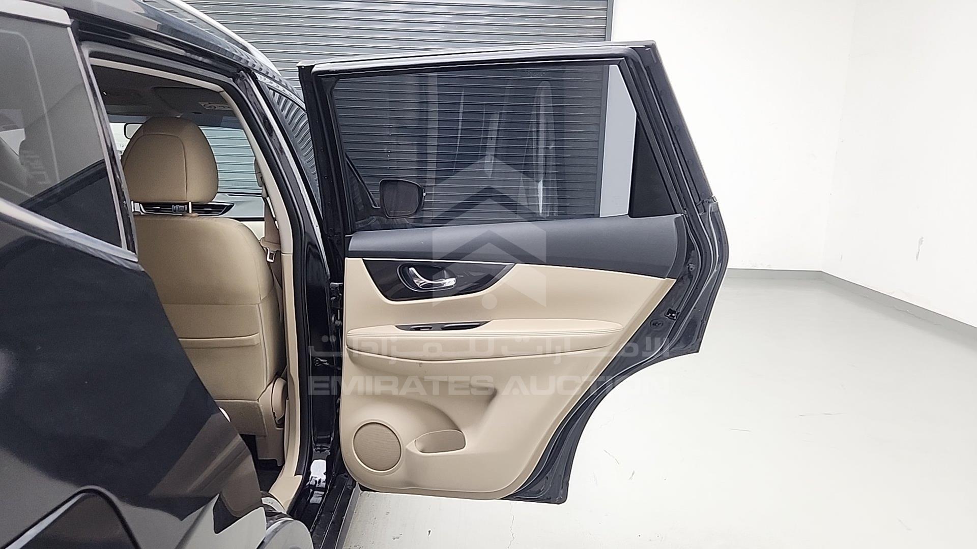2019 NISSAN X-TRAIL VIN: JN1BT2MW8KW014676