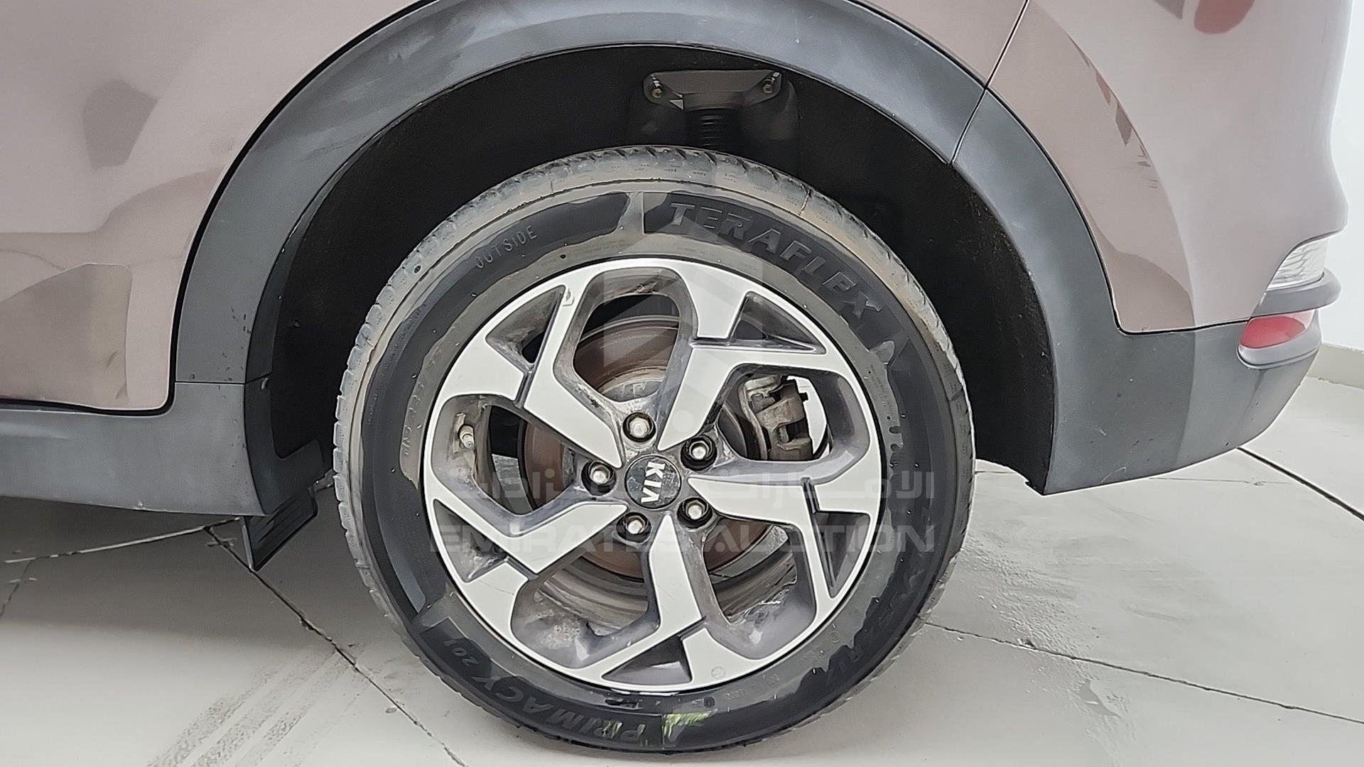 2020 KIA SPORTAGE VIN: U5YPH8141LL777526