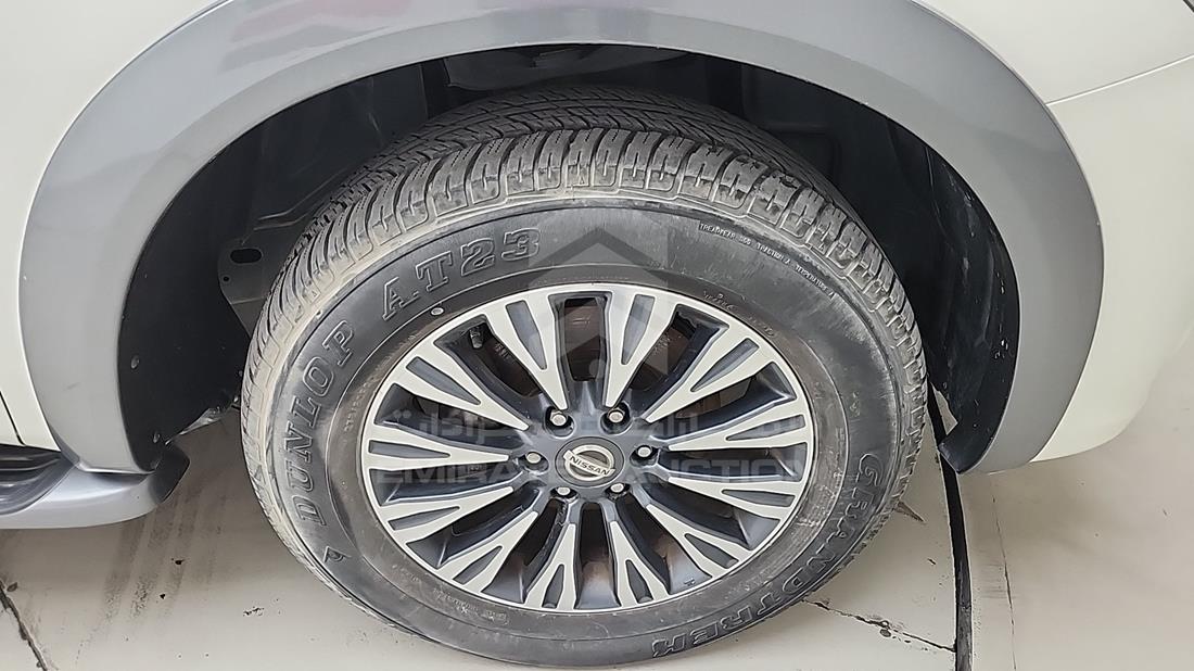 نيسان باترول 2019 — الإطار الأمامي الأيمن — صورة 34