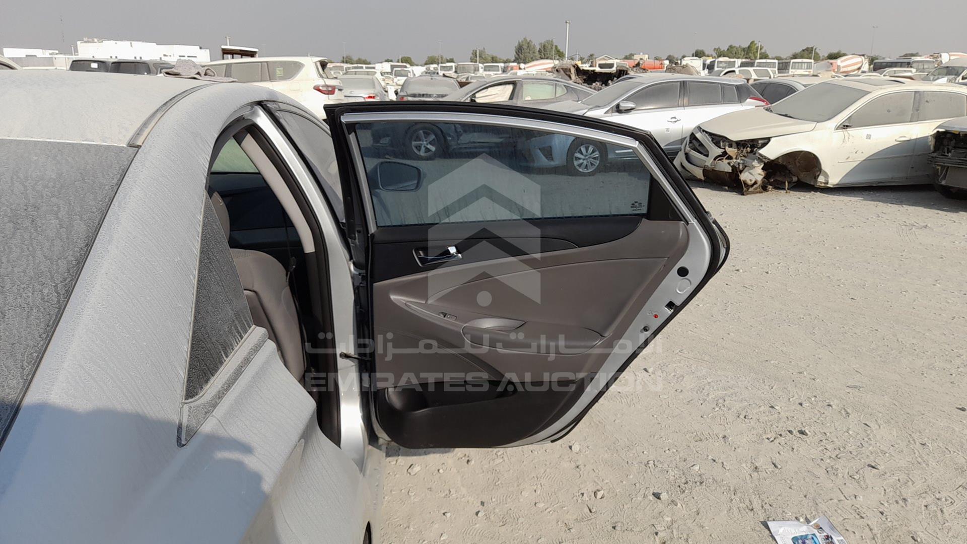 2014 HYUNDAI SONATA VIN: 5NPEB4AC4EH819250