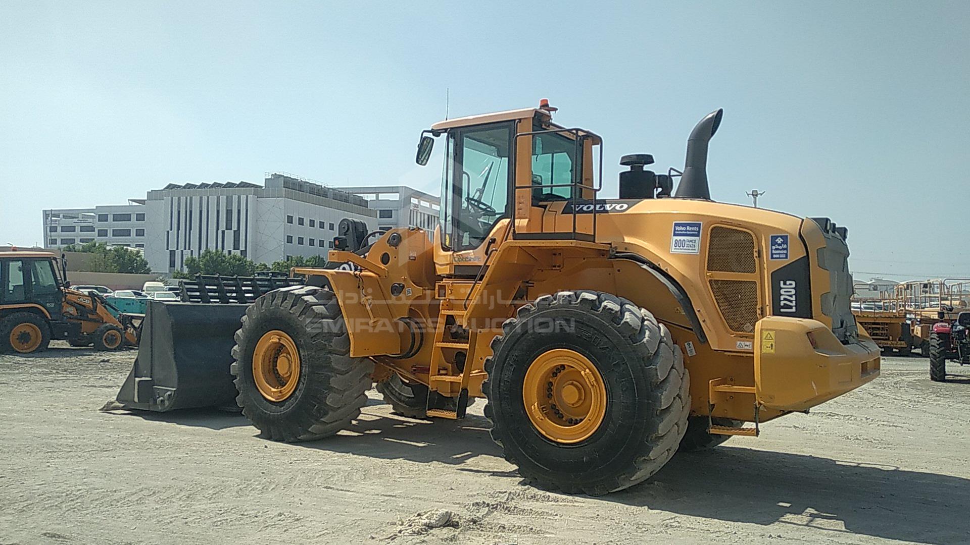 2013 VOLVO --- VIN: VCEL220GE00009261