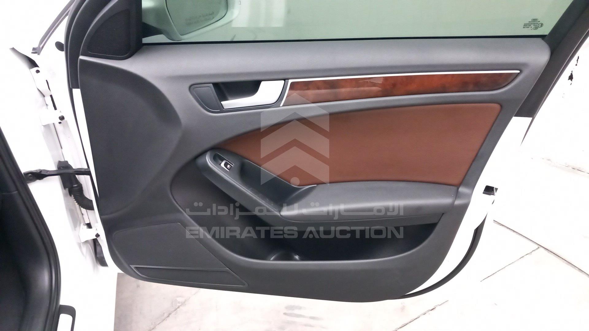 2014 AUDI A4 VIN: WAUACCFL5EN021061