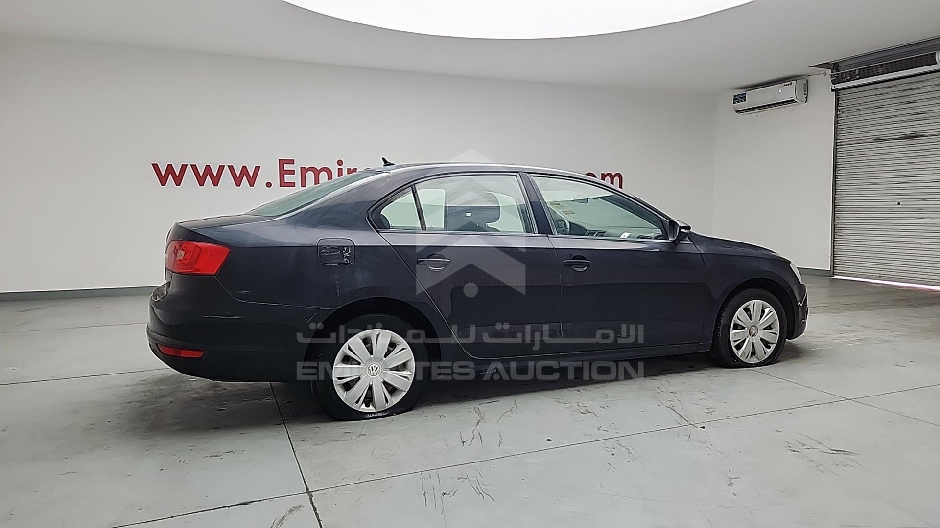 2015 VOLKSWAGEN JETTA VIN: WVWRV1AJXFM200939