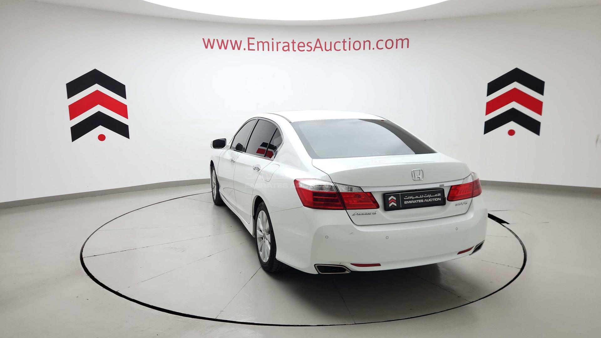 2016 HONDA ACCORD VIN: LUCCR3668G3400375