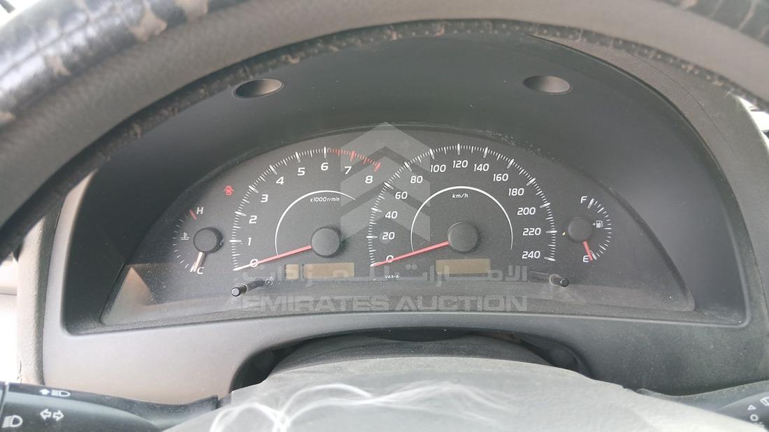 2011 Toyota Camry — Speedometer & RPM Gauges — Photo 14