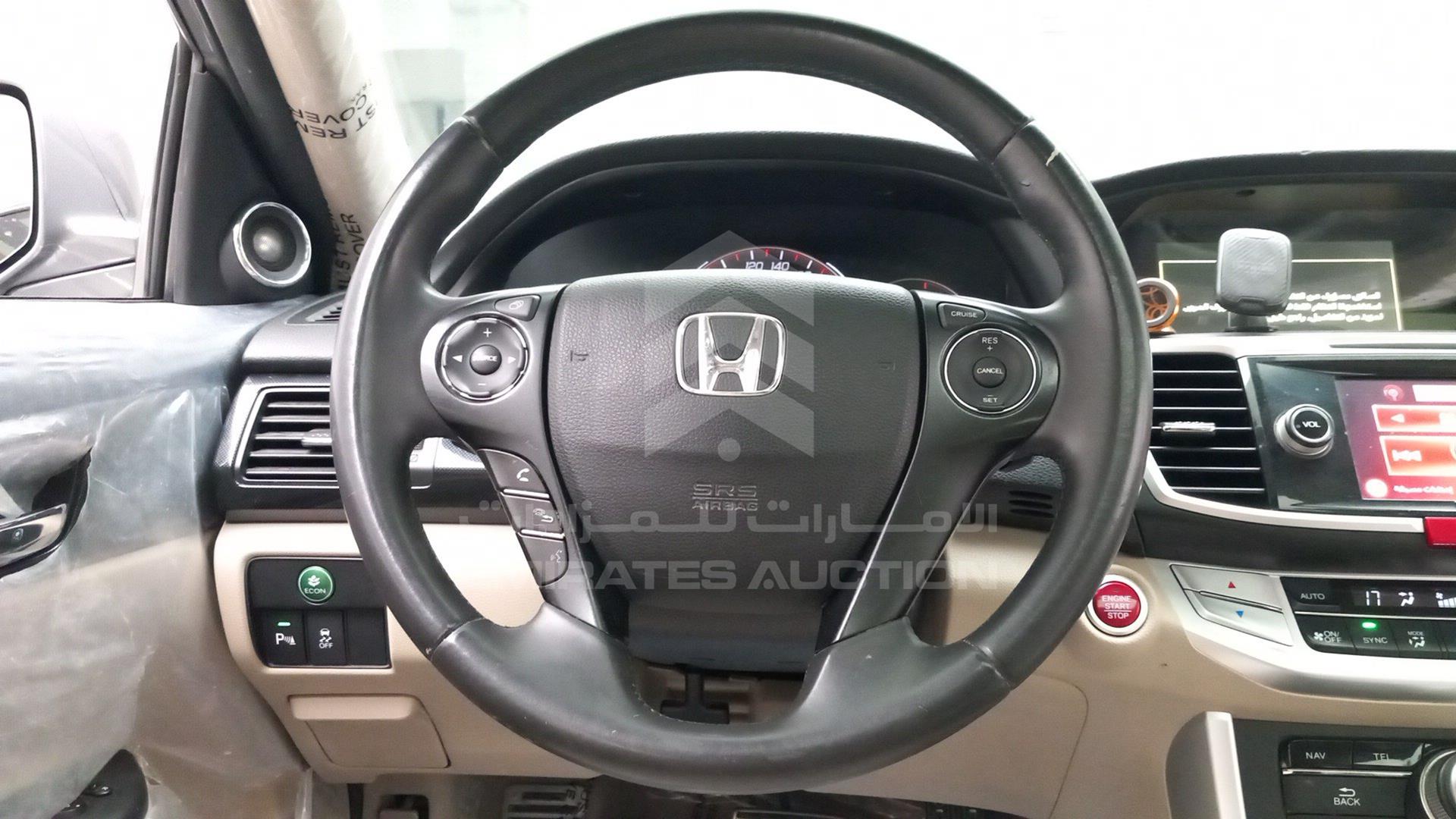 2016 HONDA ACCORD VIN: LUCCR3643G3400962