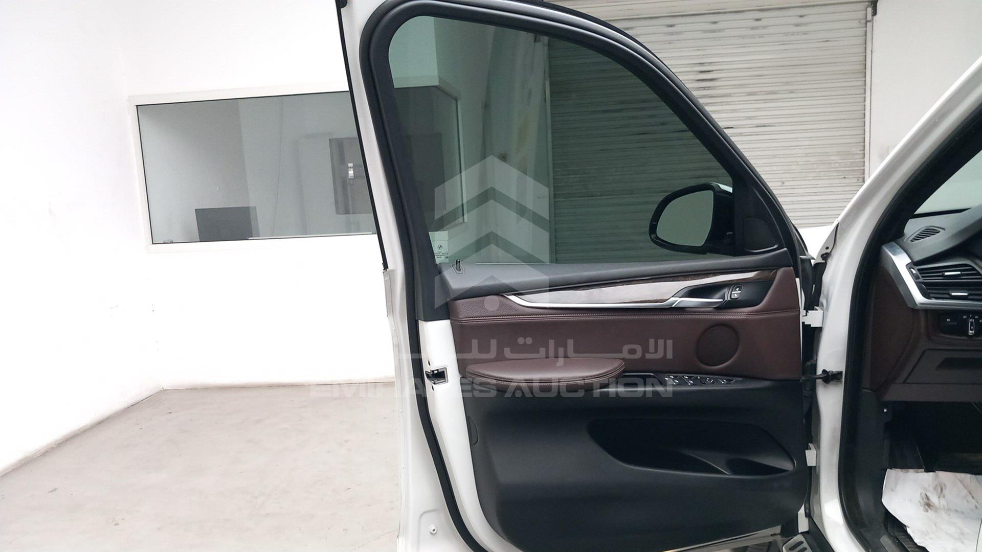2017 BMW X5 VIN: 5UXKT0C54H0S79907