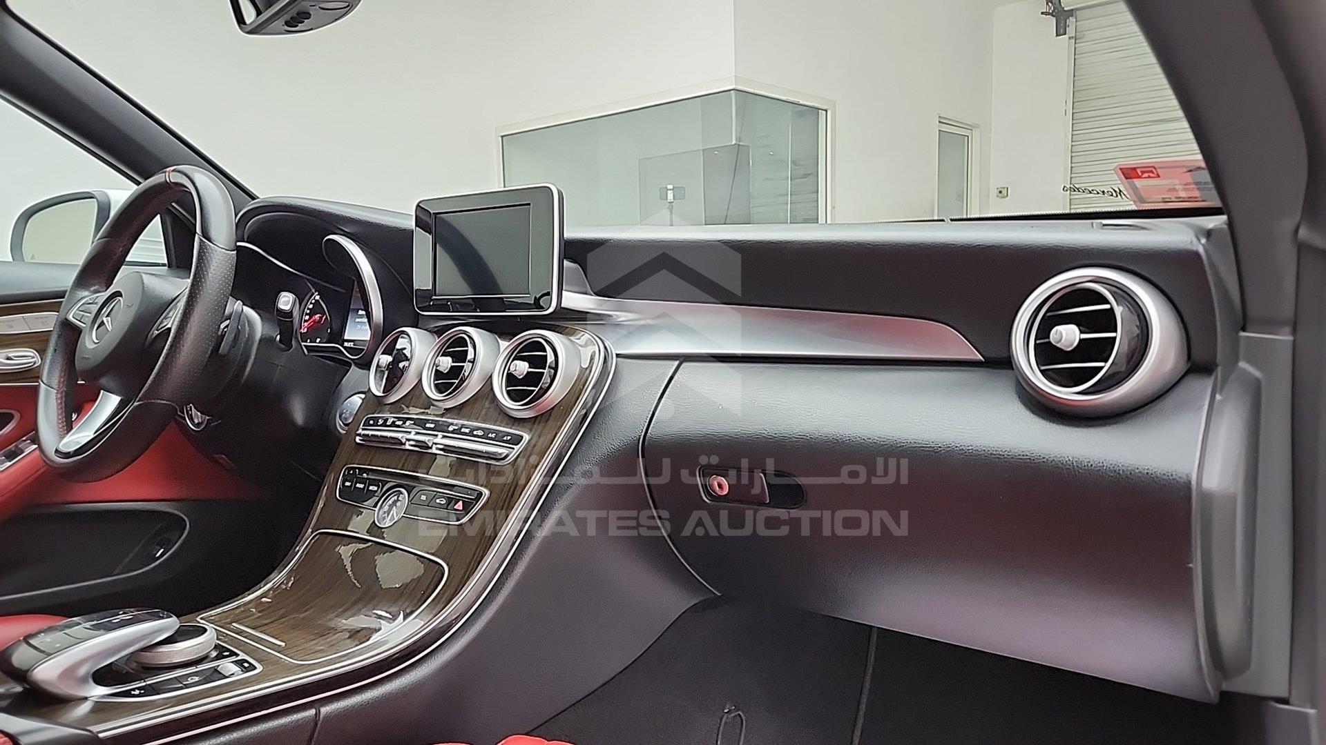 2018 MERCEDES C 300 VIN: WDDWK4KB9JF624409