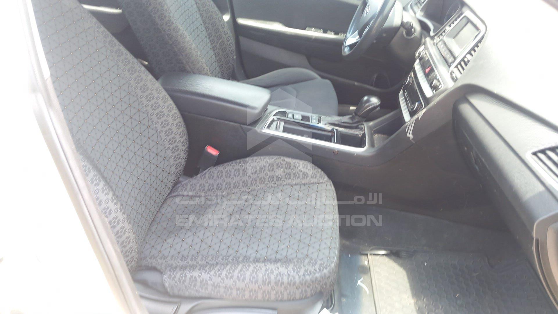 2018 HYUNDAI SONATA VIN: KMHE24138JA082115